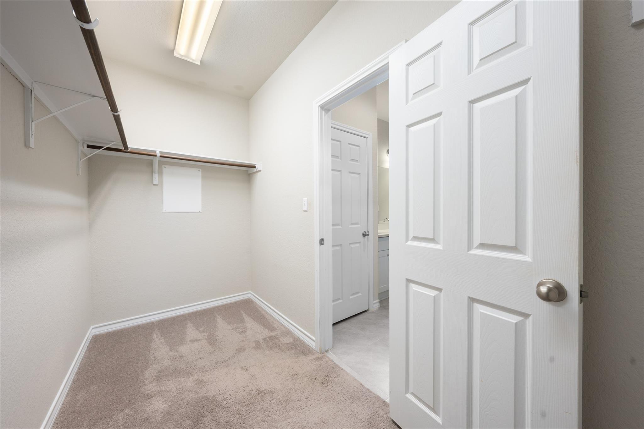 147 Mary Max Cir, San Marcos, TX 78666