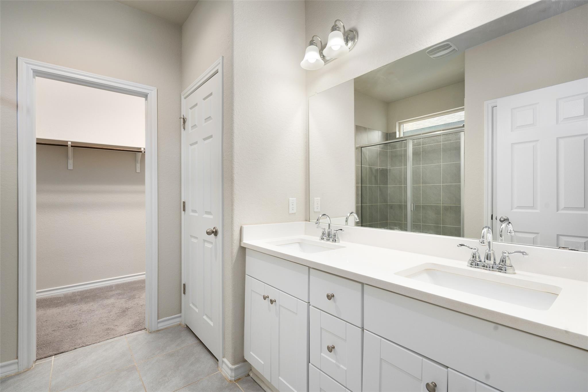 147 Mary Max Cir, San Marcos, TX 78666