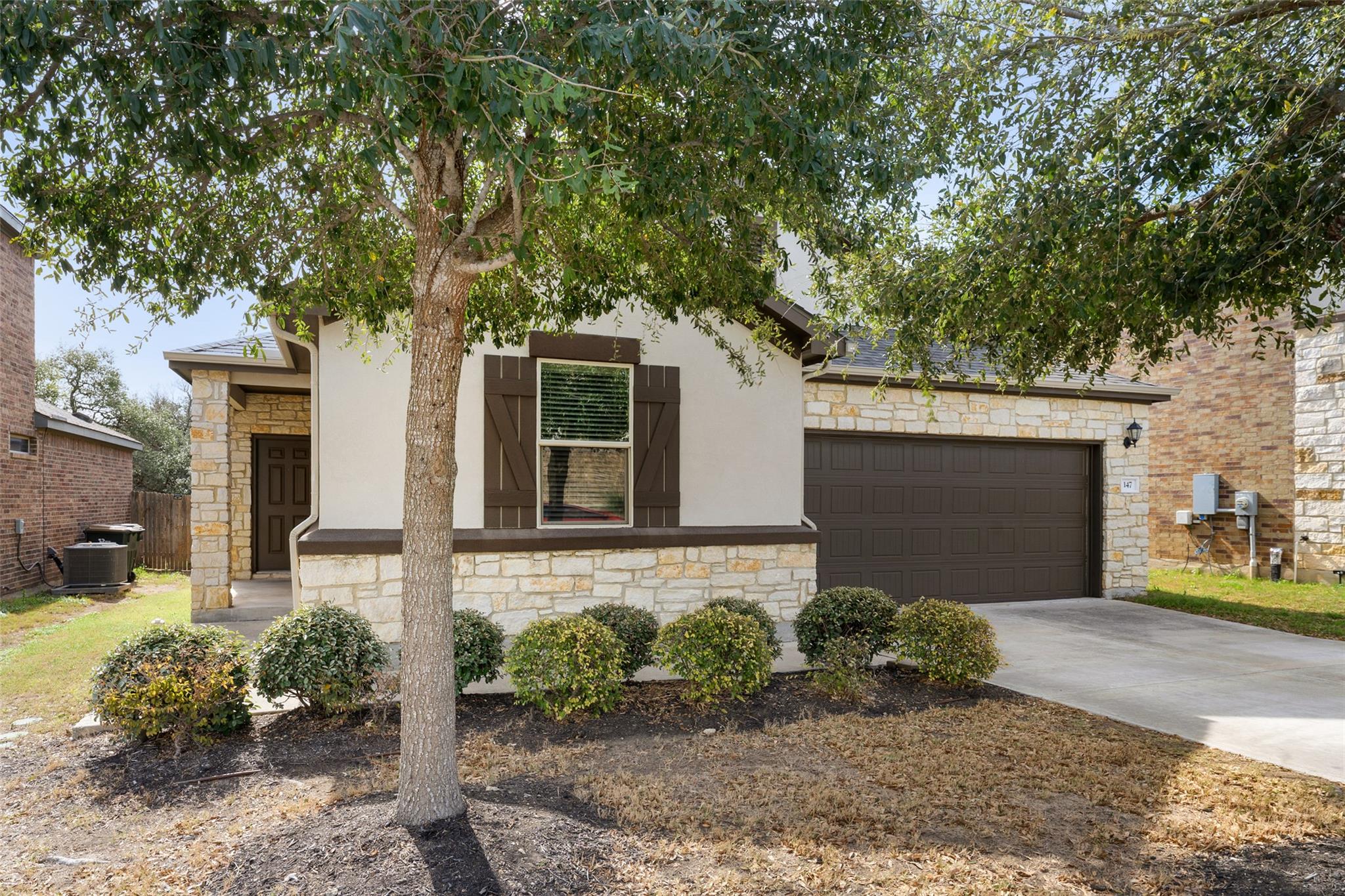 147 Mary Max Cir, San Marcos, TX 78666