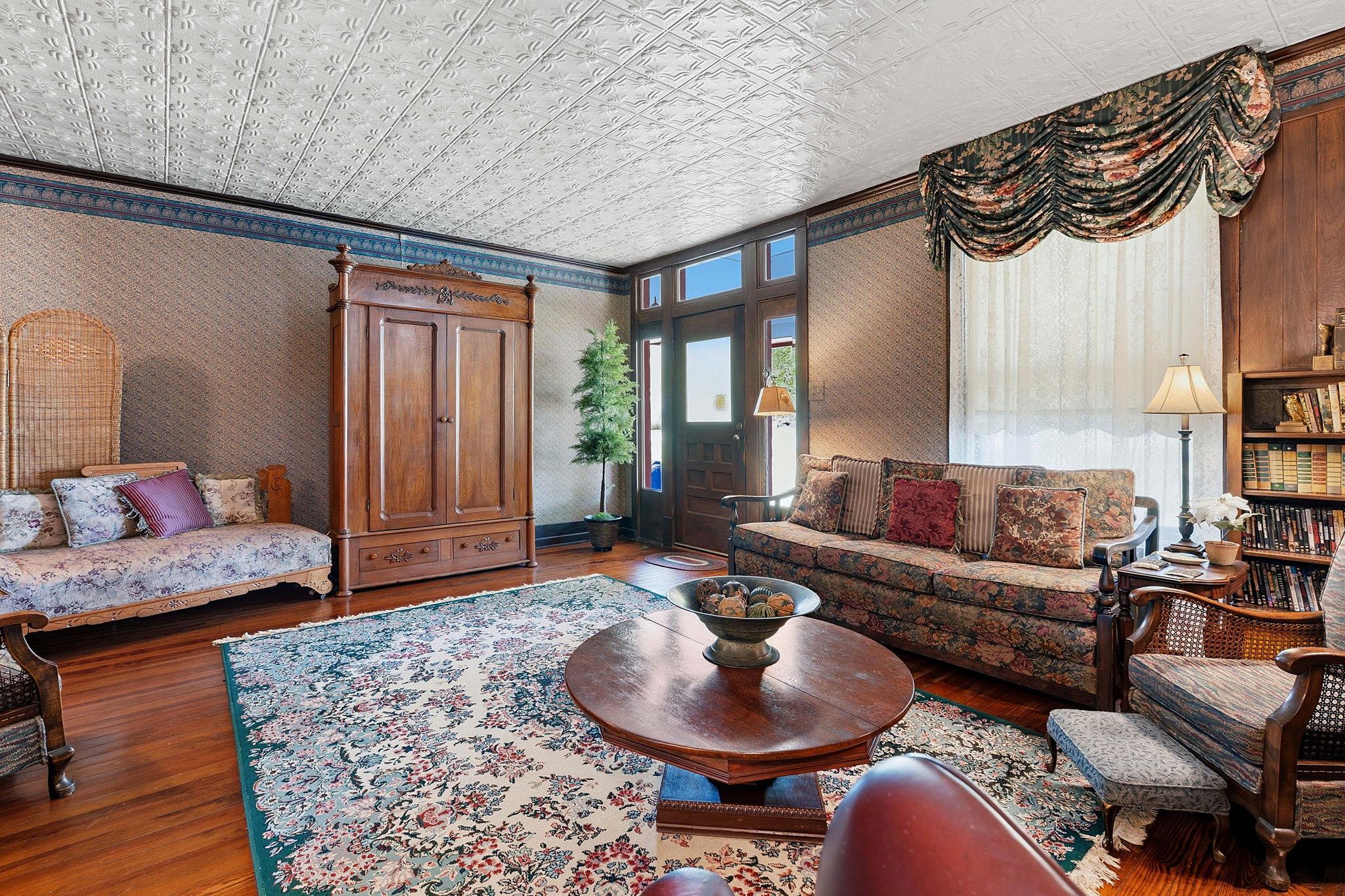 410 Cibilo St, Lockhart, TX 78644