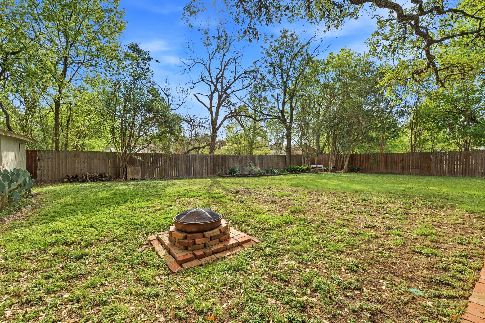 410 Cibilo St, Lockhart, TX 78644