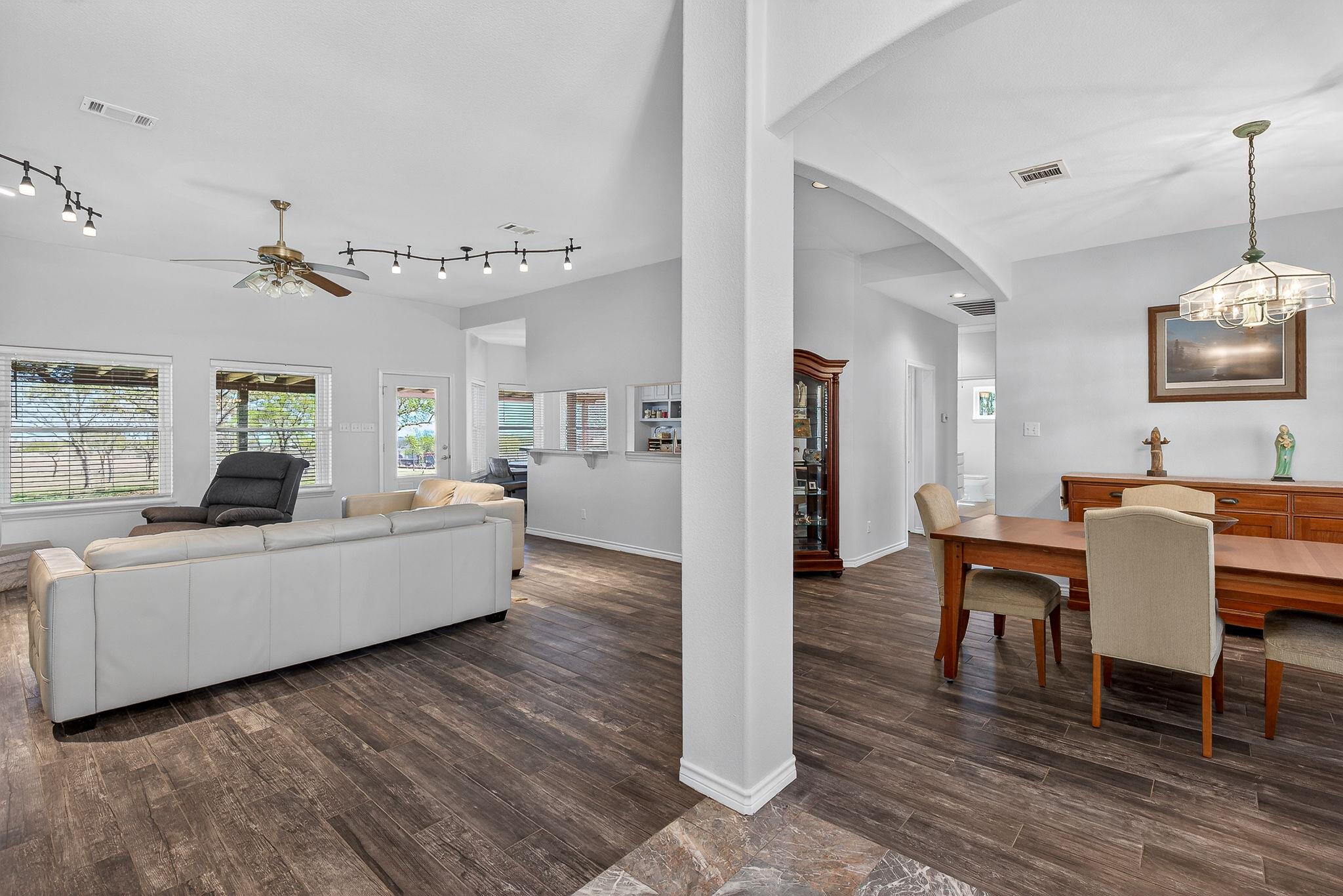 13639 Abrahamson Rd, Manor, TX 78653