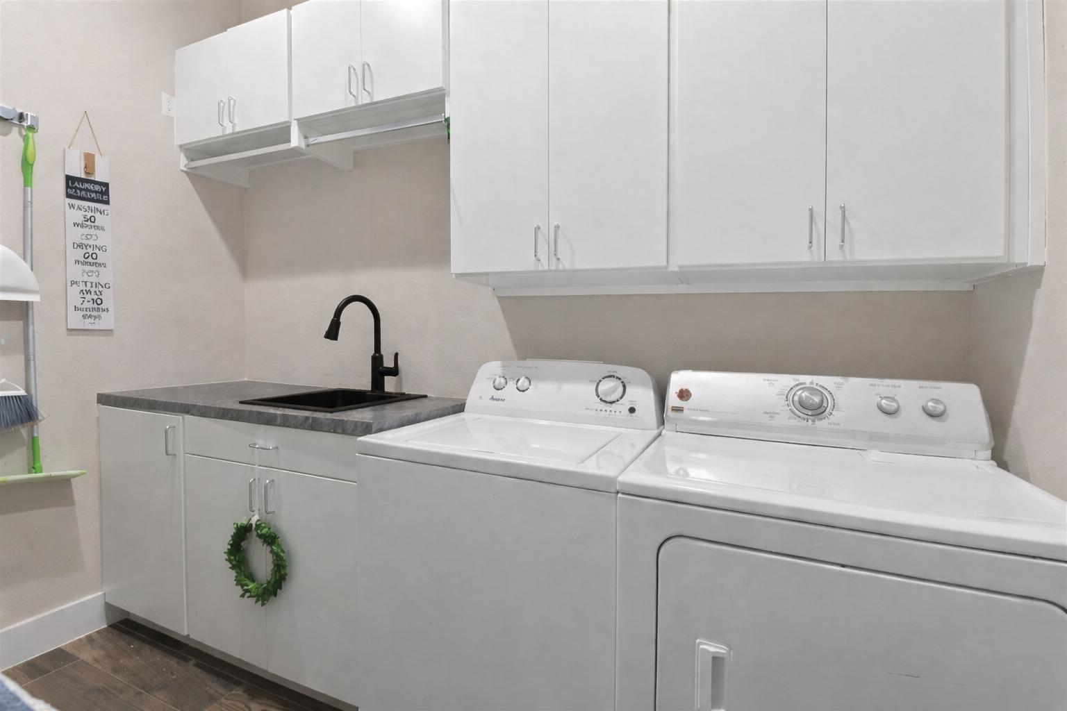 194 Wilderness Cv, Driftwood, TX 78619