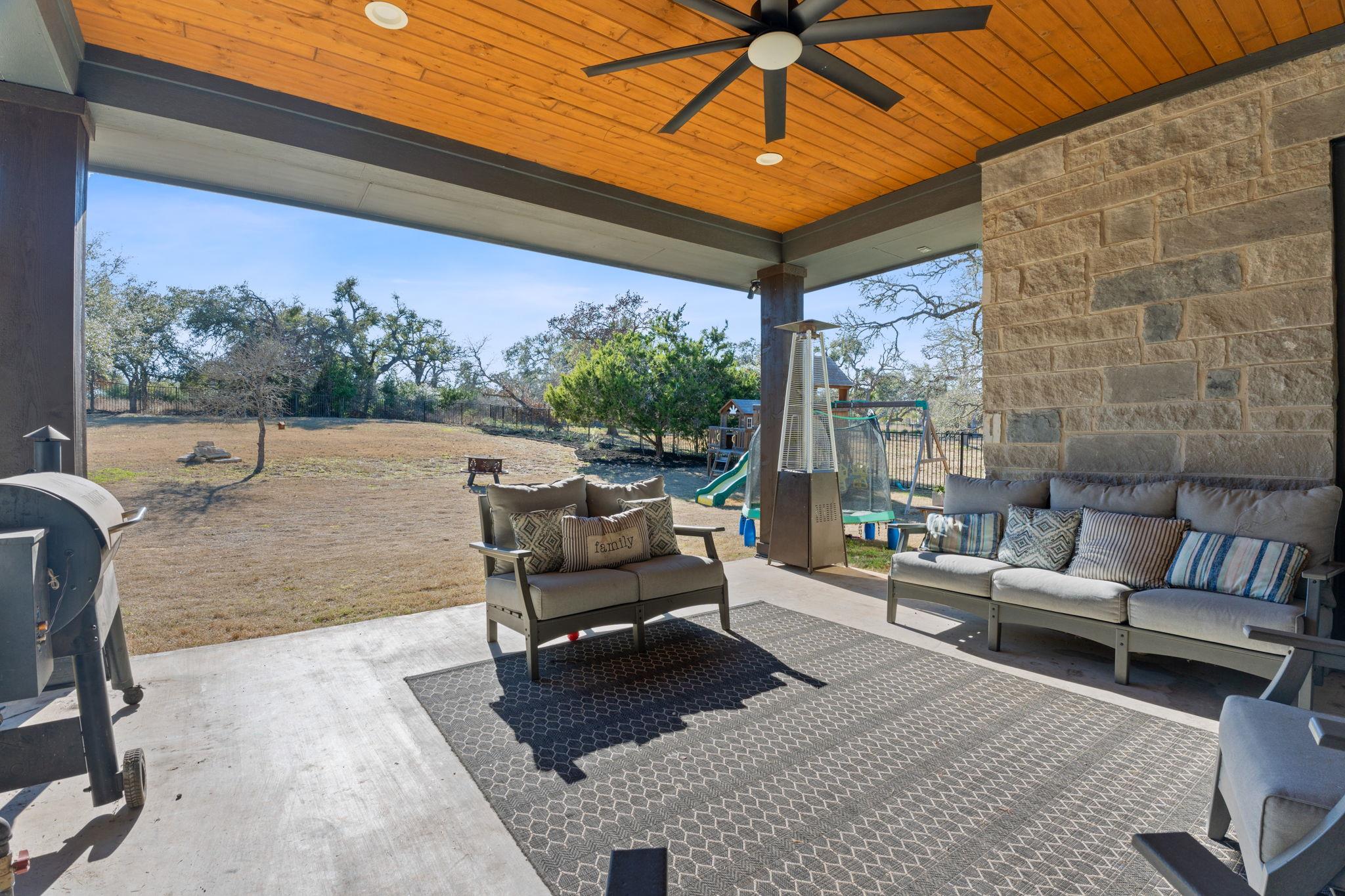 194 Wilderness Cv, Driftwood, TX 78619