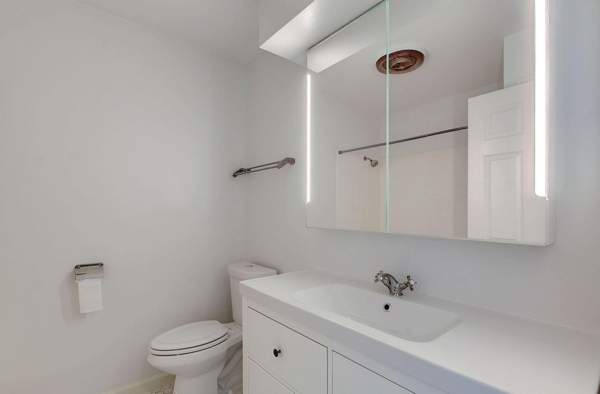 1304 Loma Dr, Austin, TX 78741