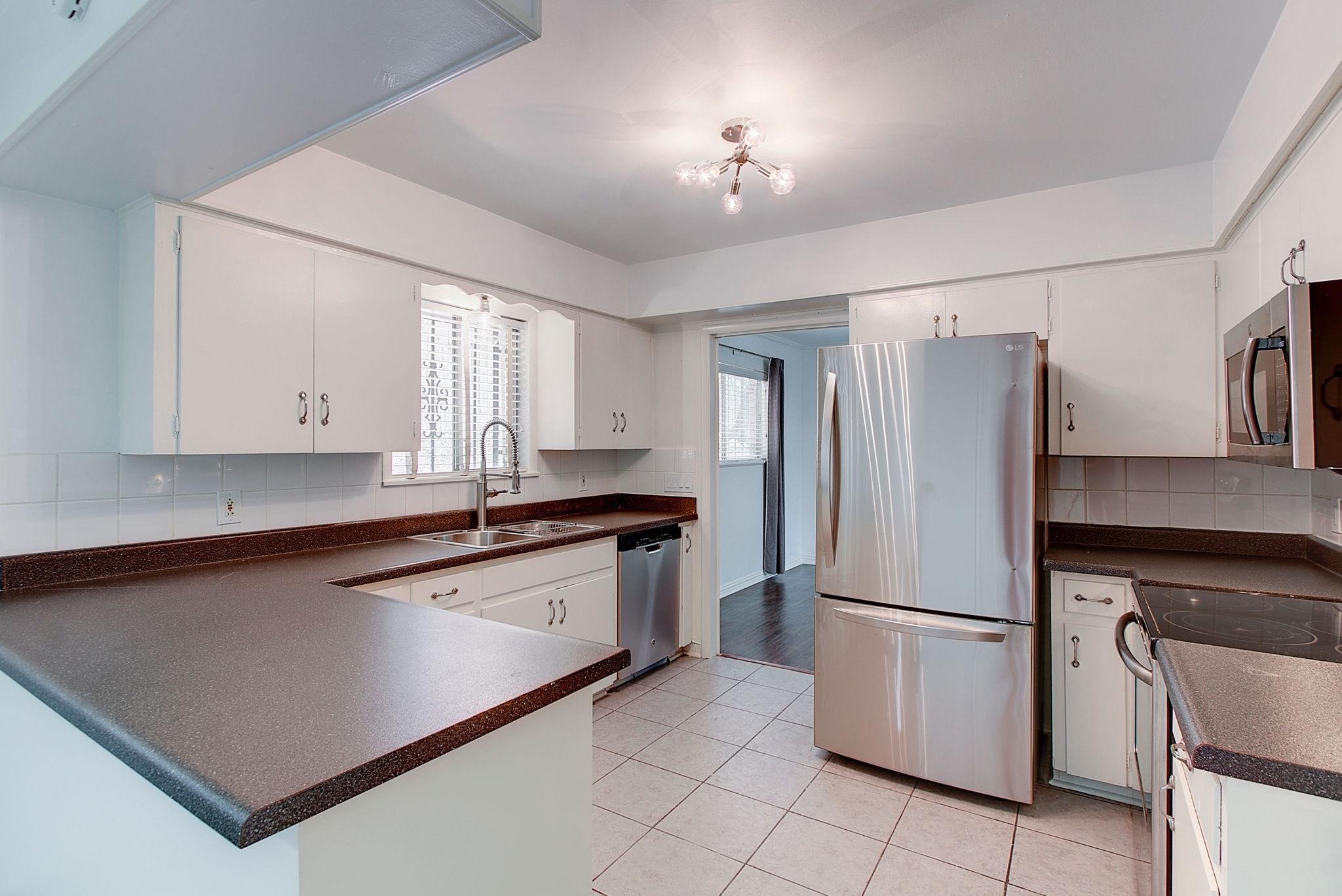 1304 Loma Dr, Austin, TX 78741