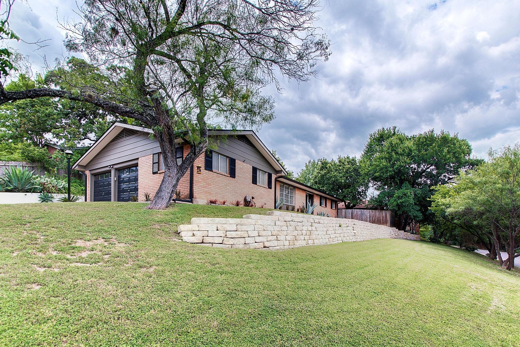 1304 Loma Dr, Austin, TX 78741