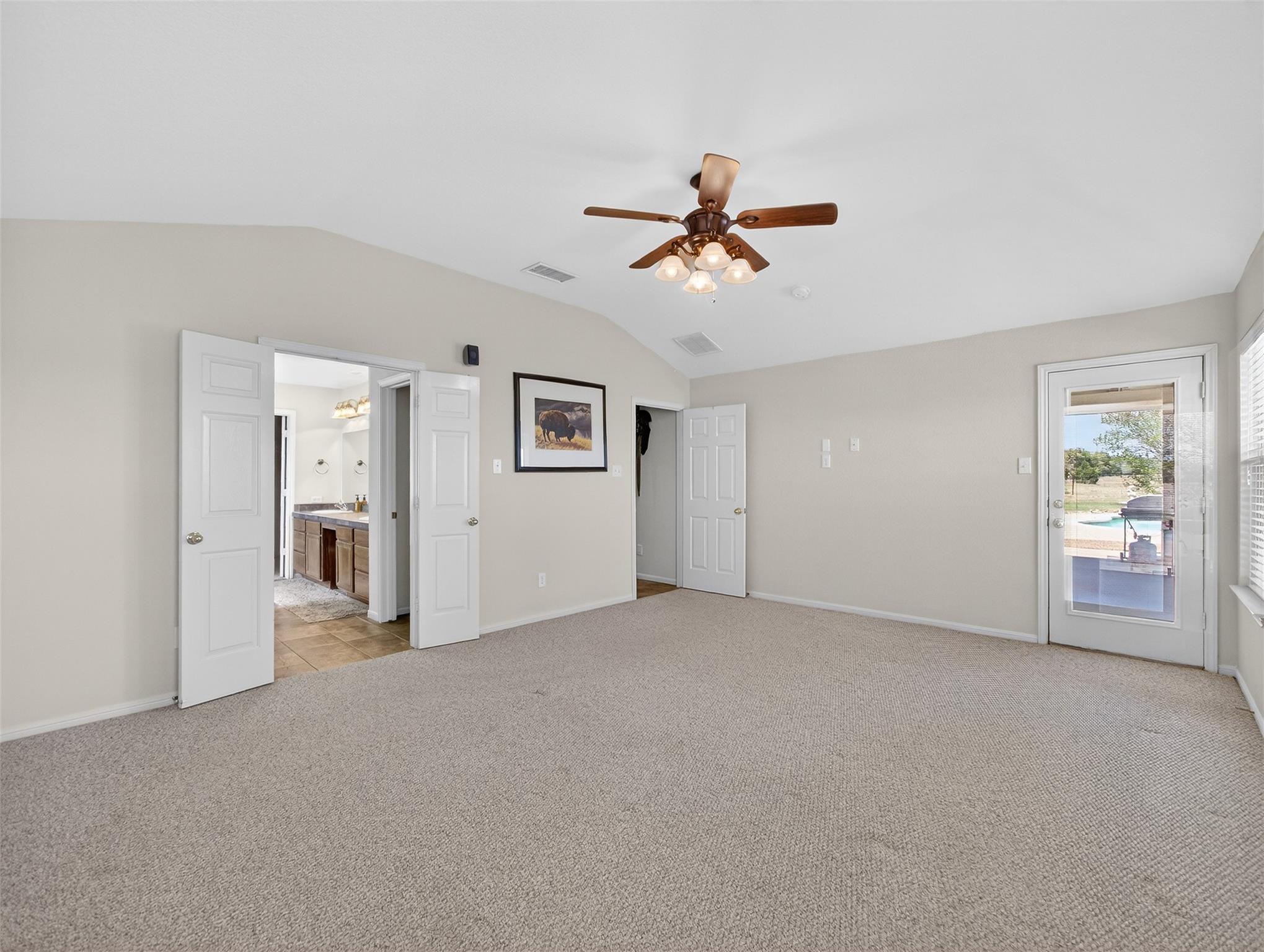 1281 Private Road 7037, Lexington, TX 78947