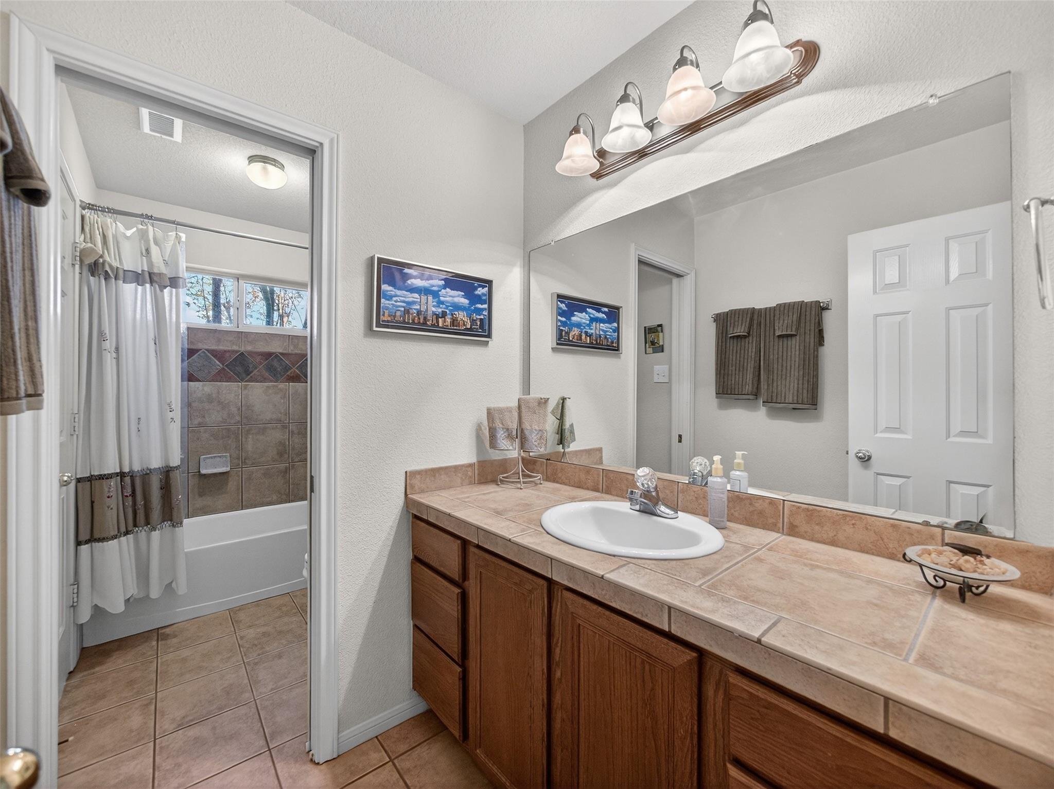 1281 Private Road 7037, Lexington, TX 78947