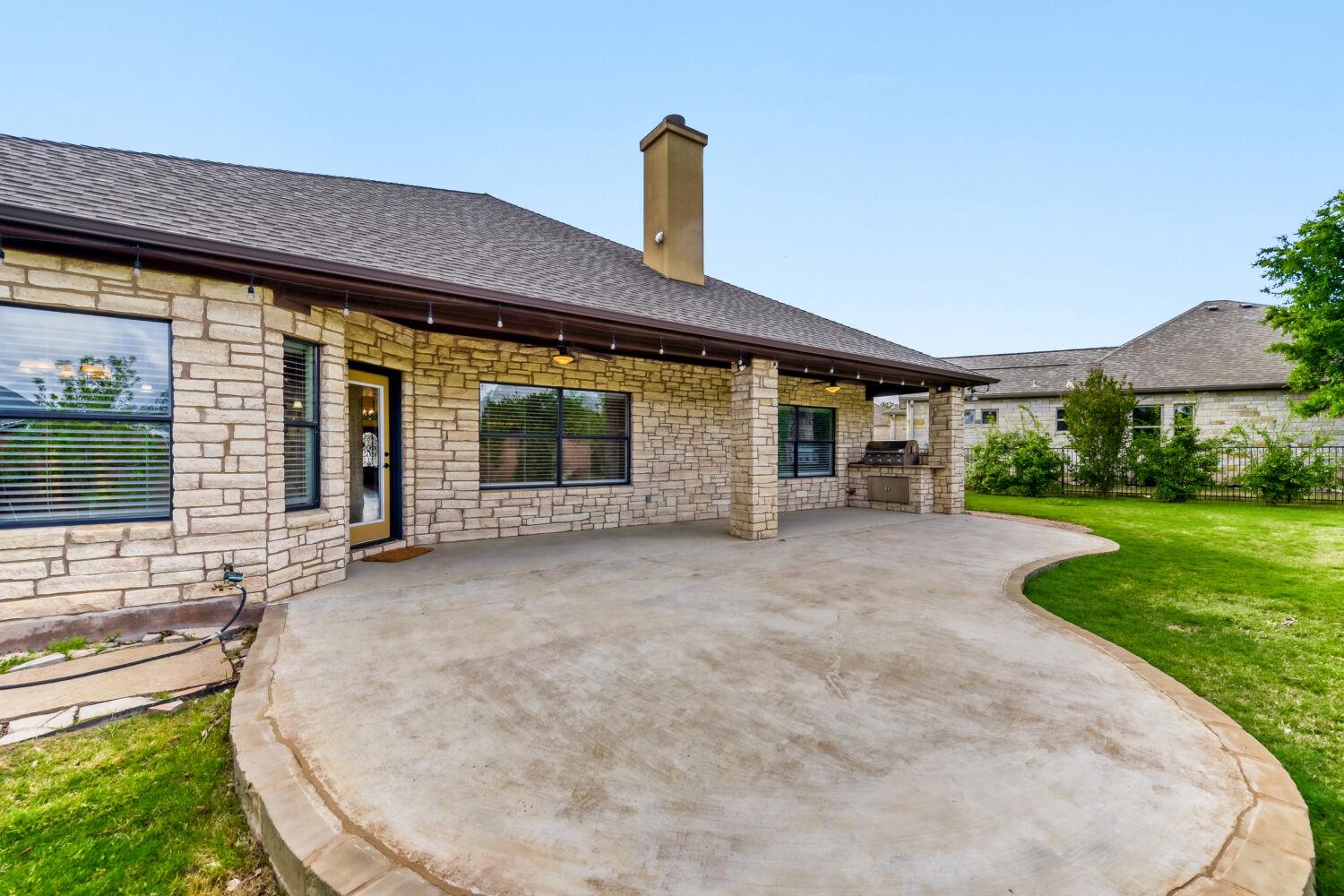 501 Caprock Canyon Trl, Georgetown, TX 78633