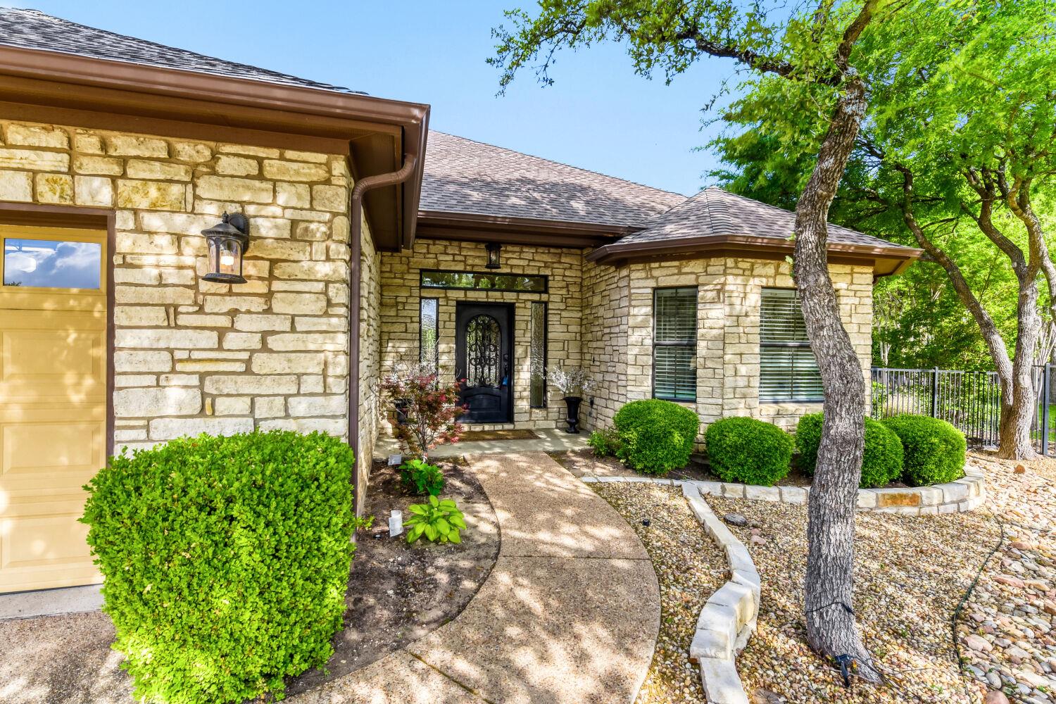 501 Caprock Canyon Trl, Georgetown, TX 78633