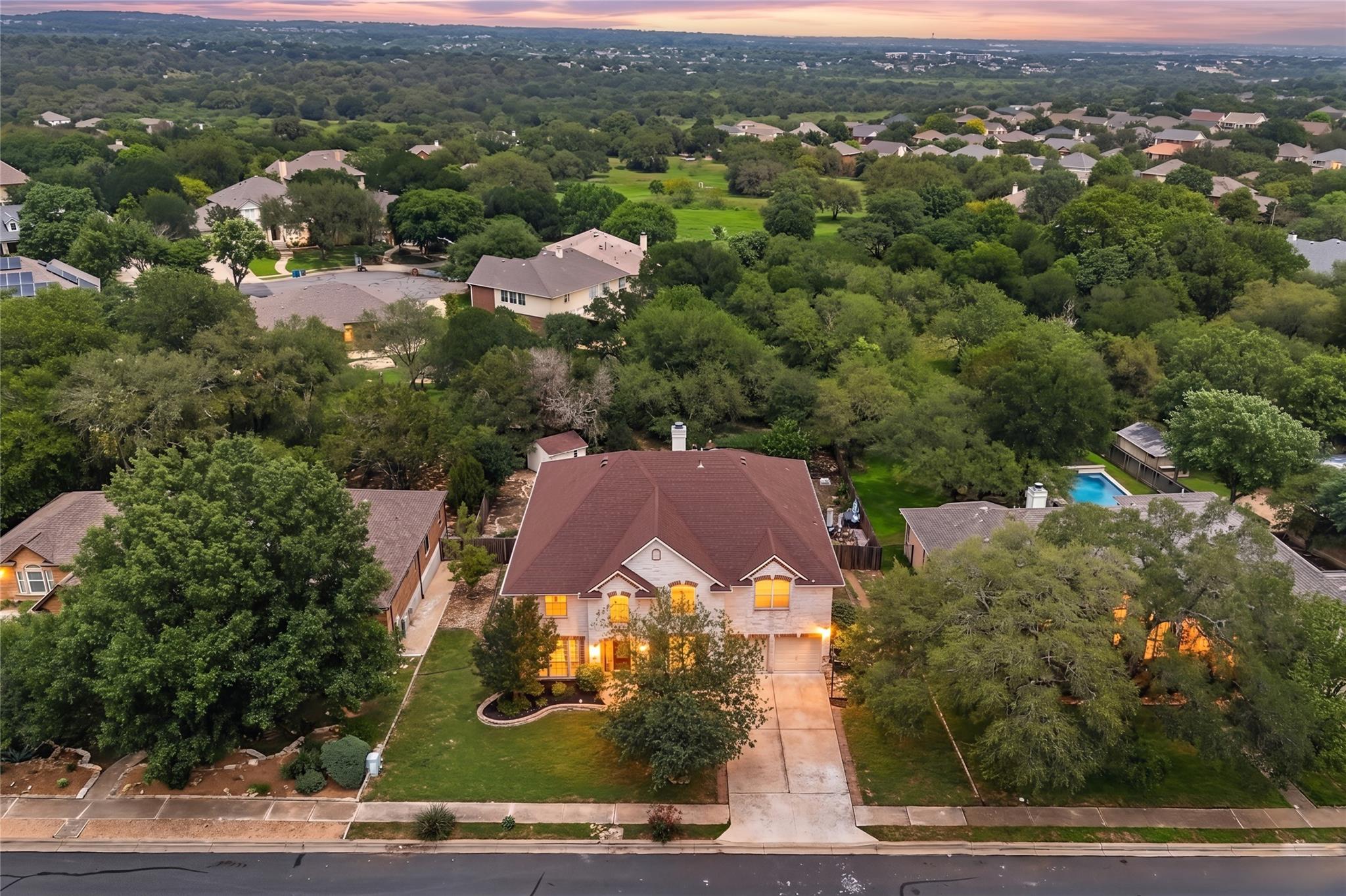 2624 Niemann Dr, Austin, TX 78748