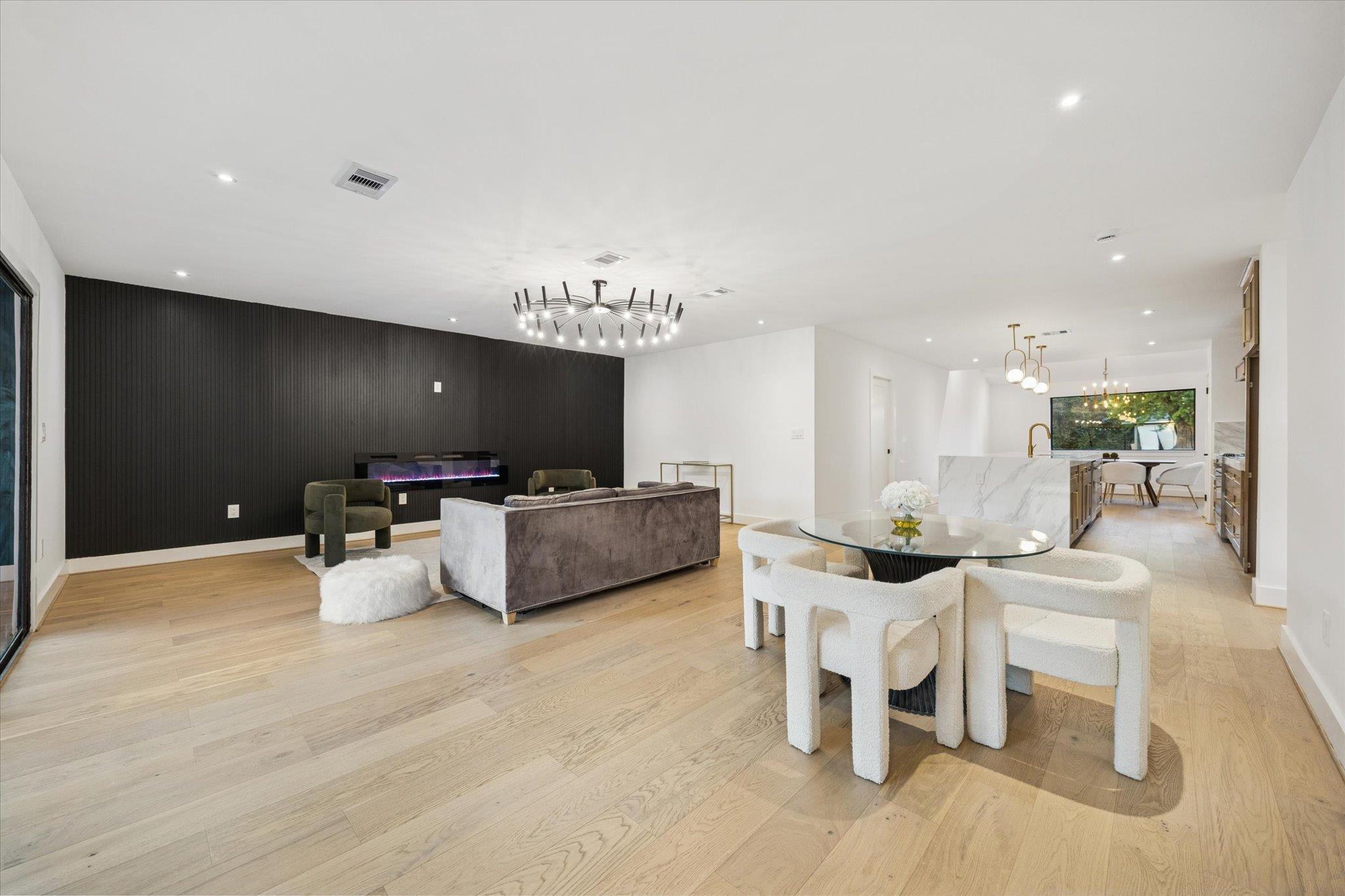 1611 Ridgehaven Dr, Austin, TX 78723