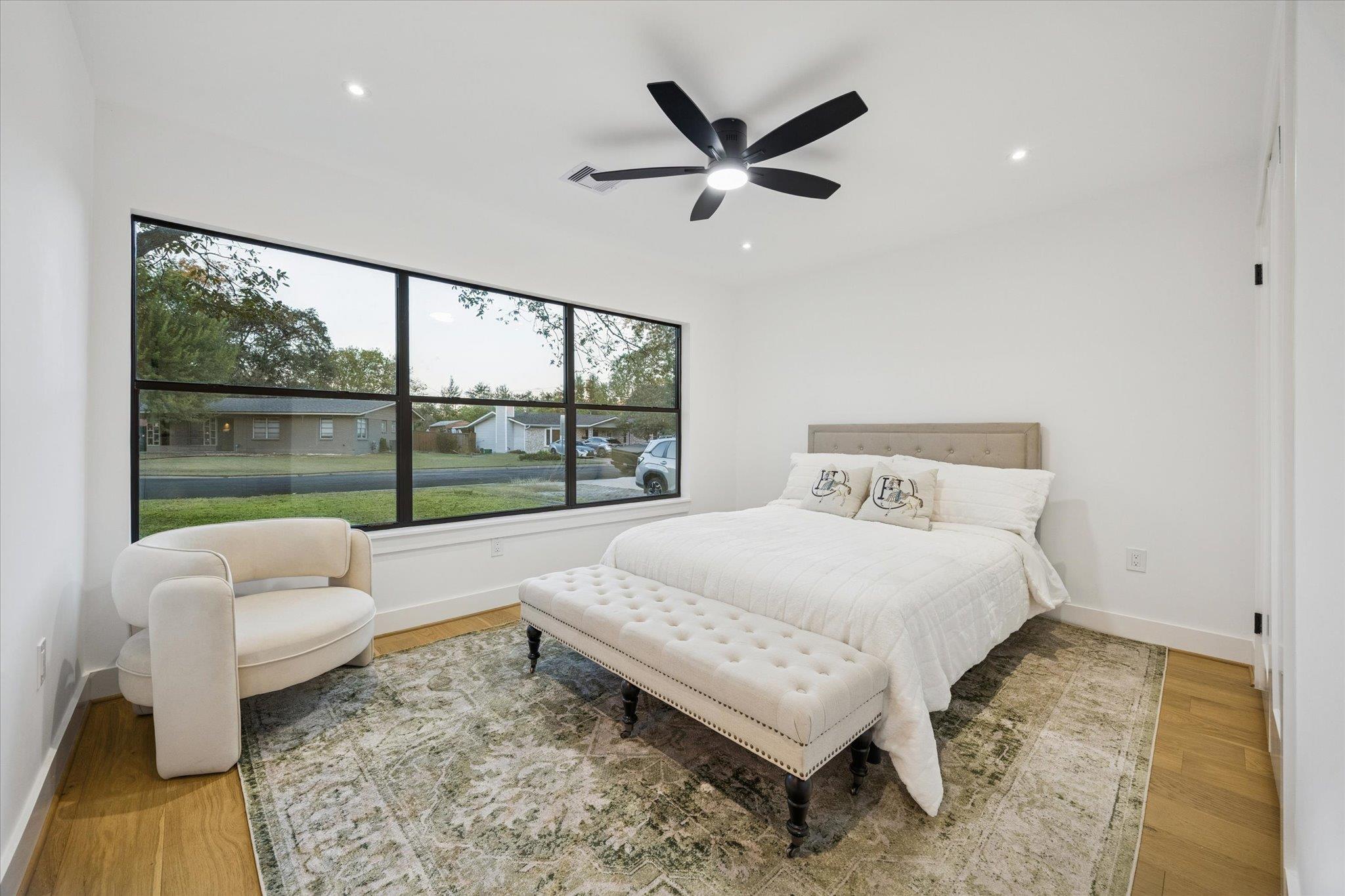 1611 Ridgehaven Dr, Austin, TX 78723