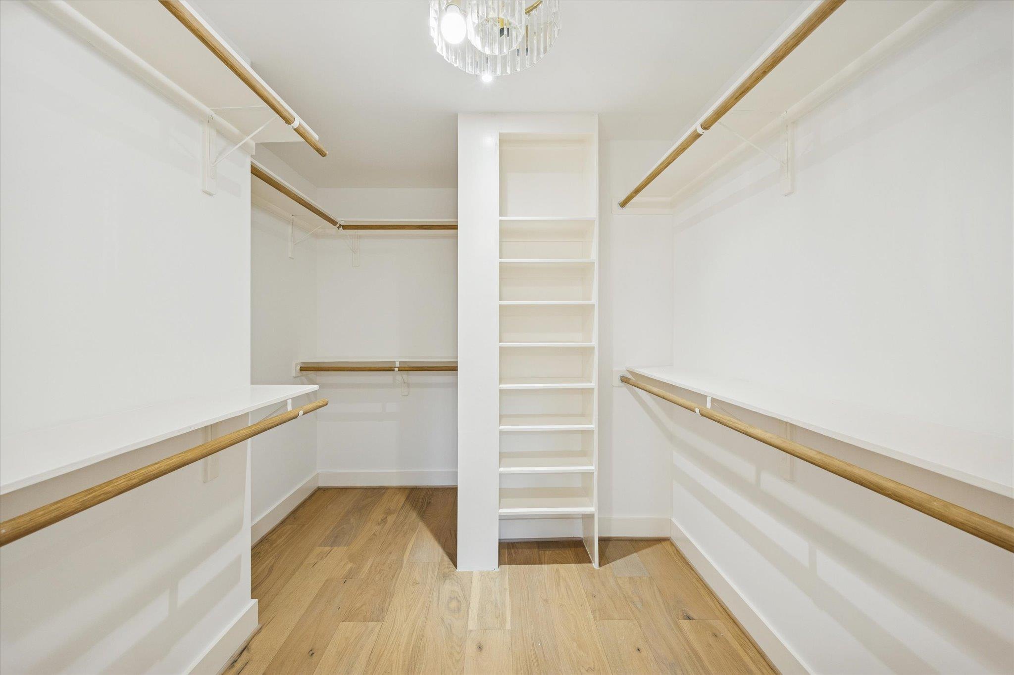 1611 Ridgehaven Dr, Austin, TX 78723