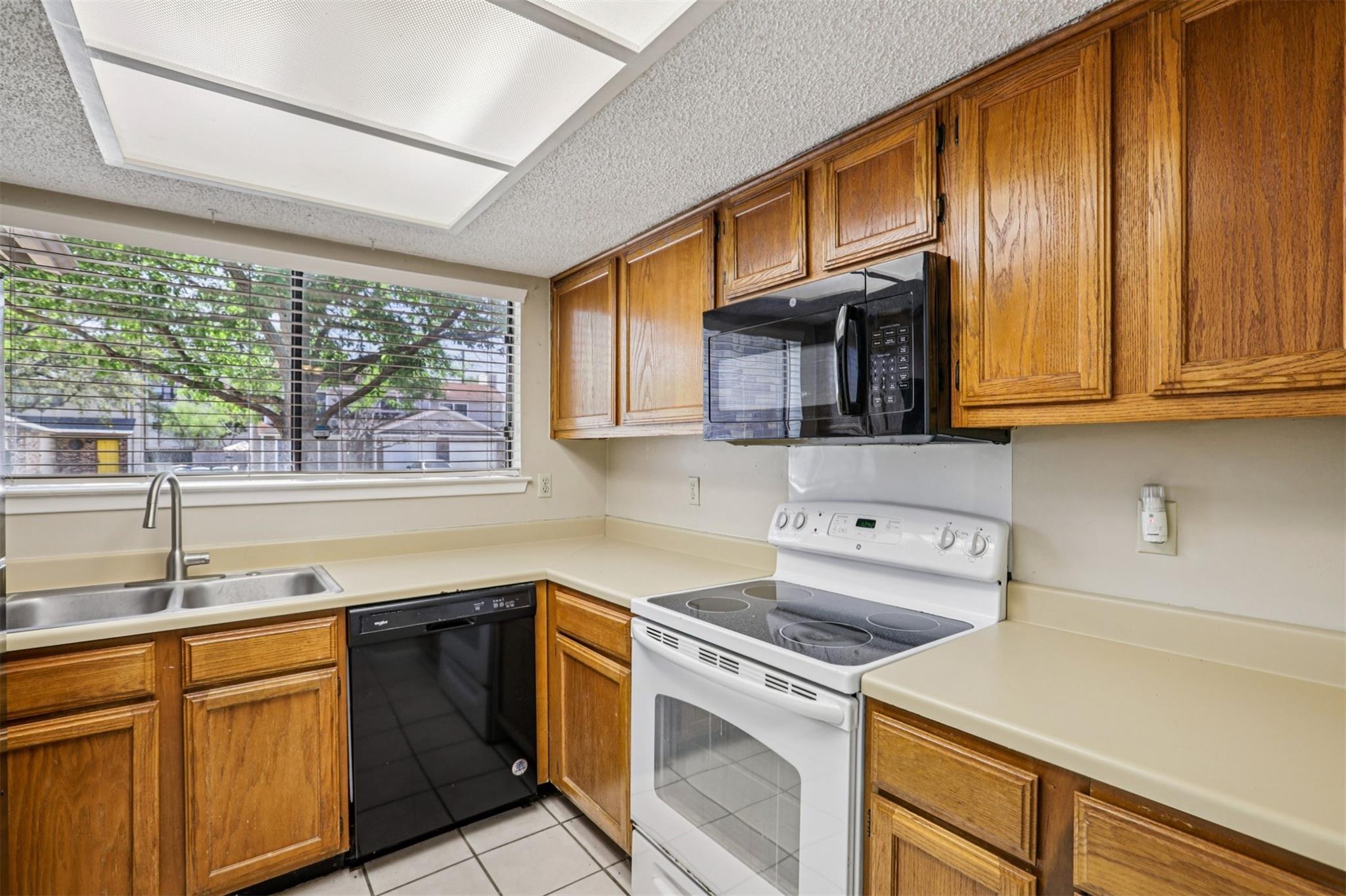 13355 Water Oak Ln, Austin, TX 78729