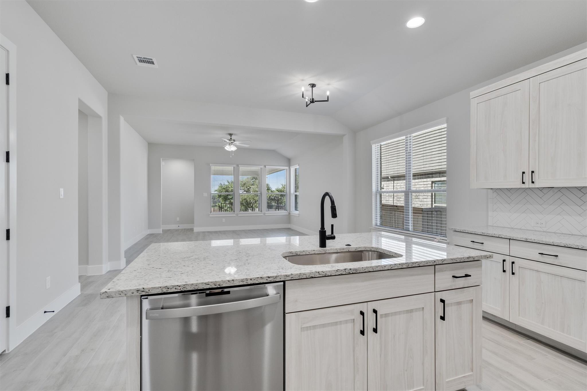 224 Scenic Hills Cir, Georgetown, TX 78628