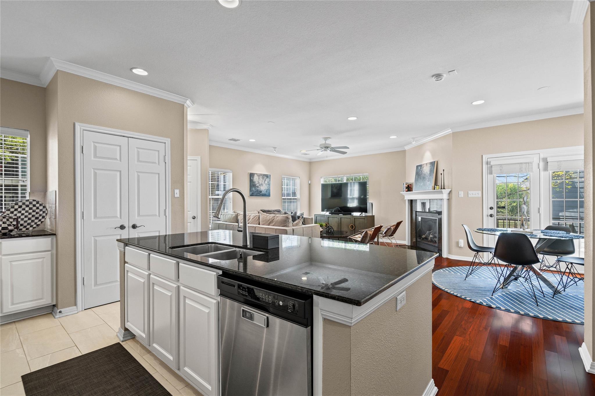 411 W St Elmo Rd # 24, Austin, TX 78745