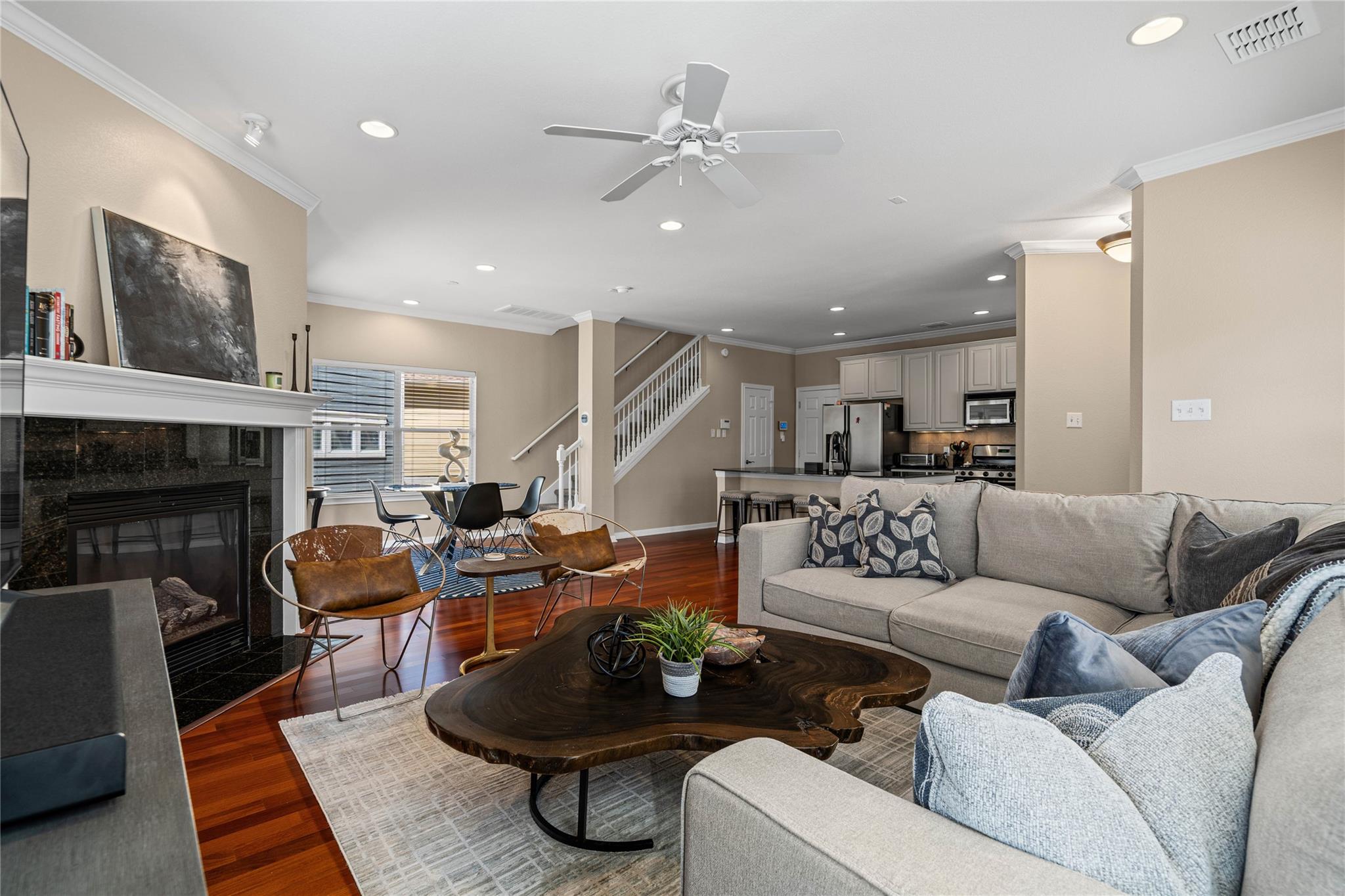 411 W St Elmo Rd # 24, Austin, TX 78745