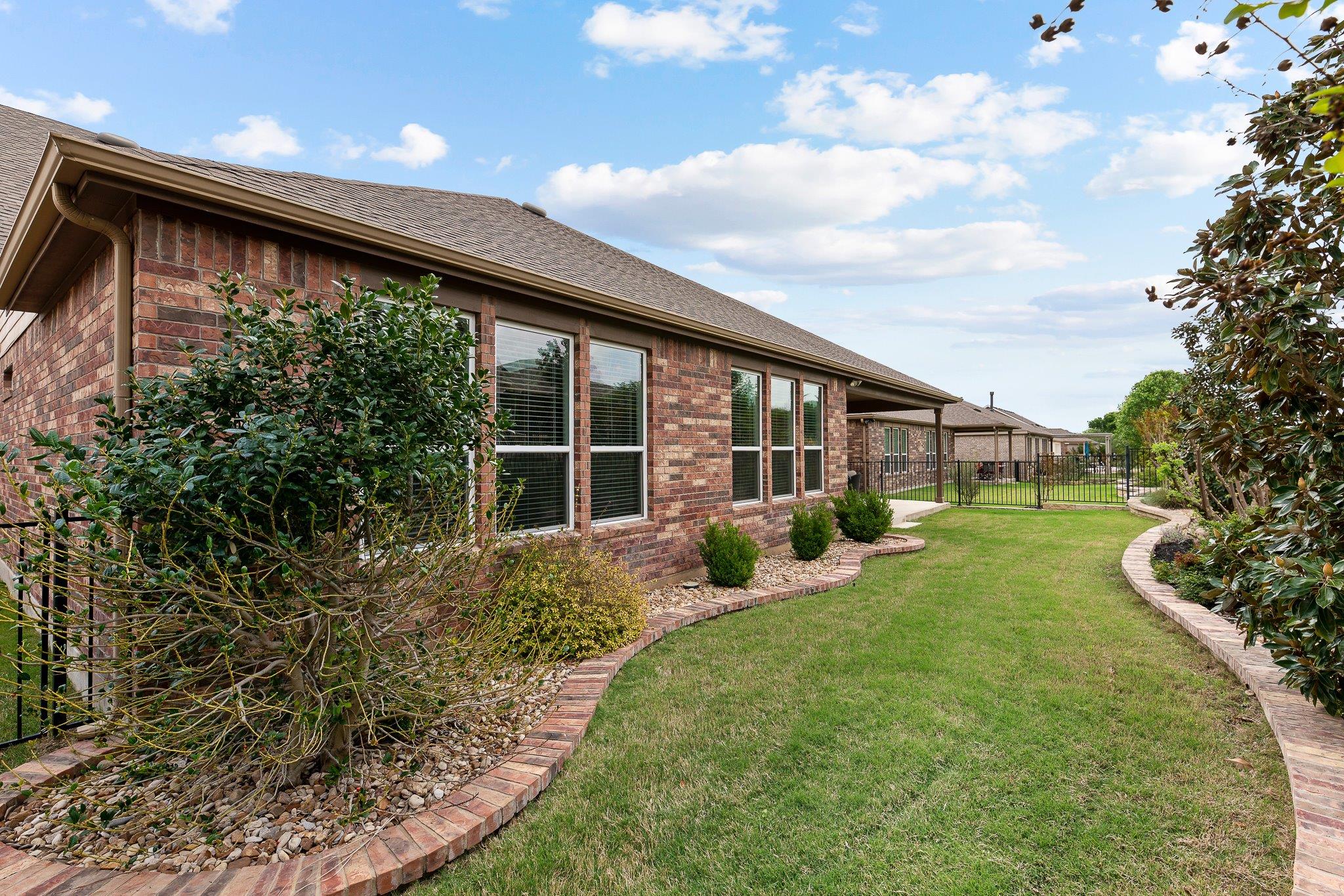 431 Star Mountain Ln, Georgetown, TX 78633