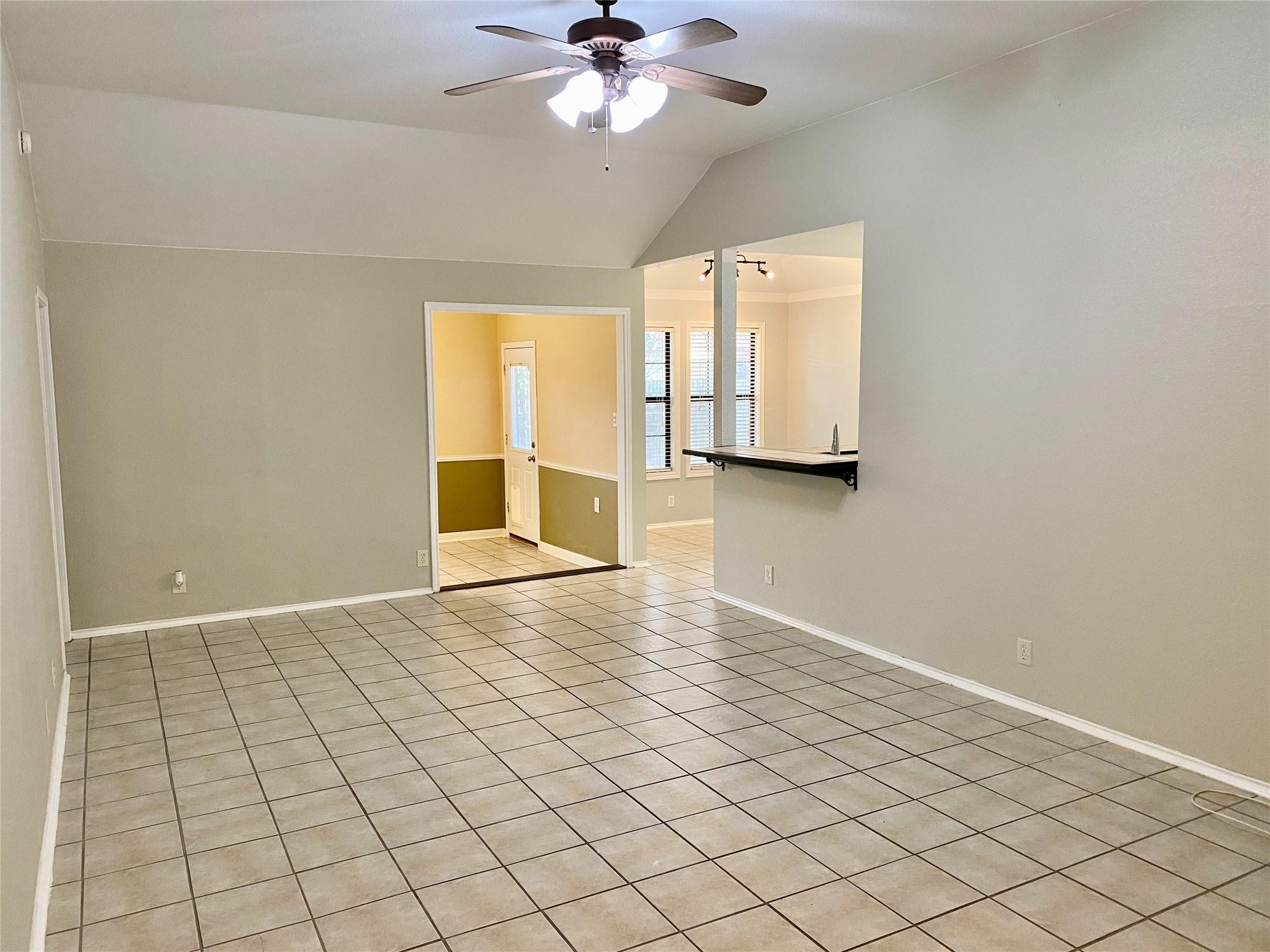 140 Llama Loop, Kyle, TX 78640