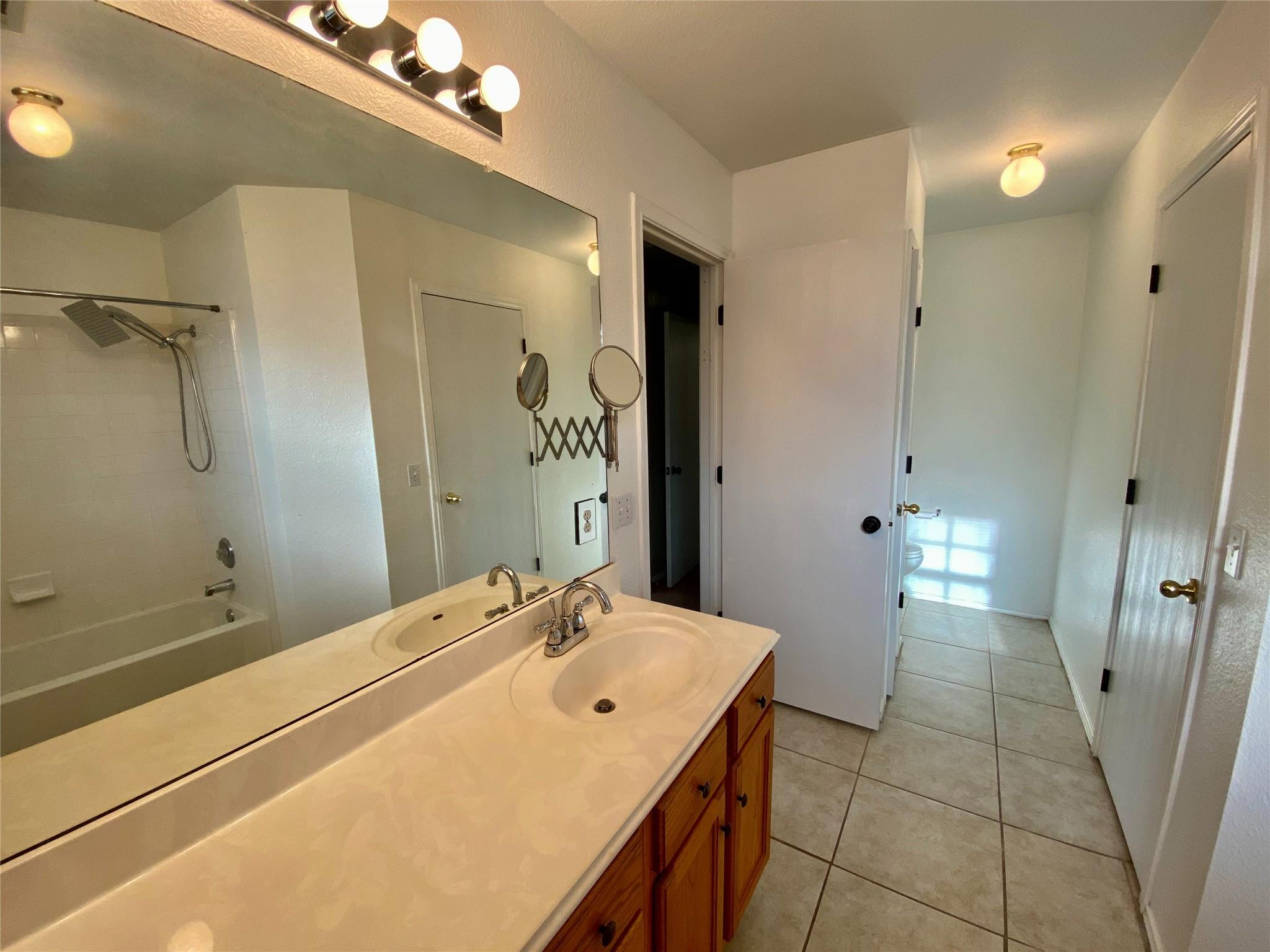 140 Llama Loop, Kyle, TX 78640