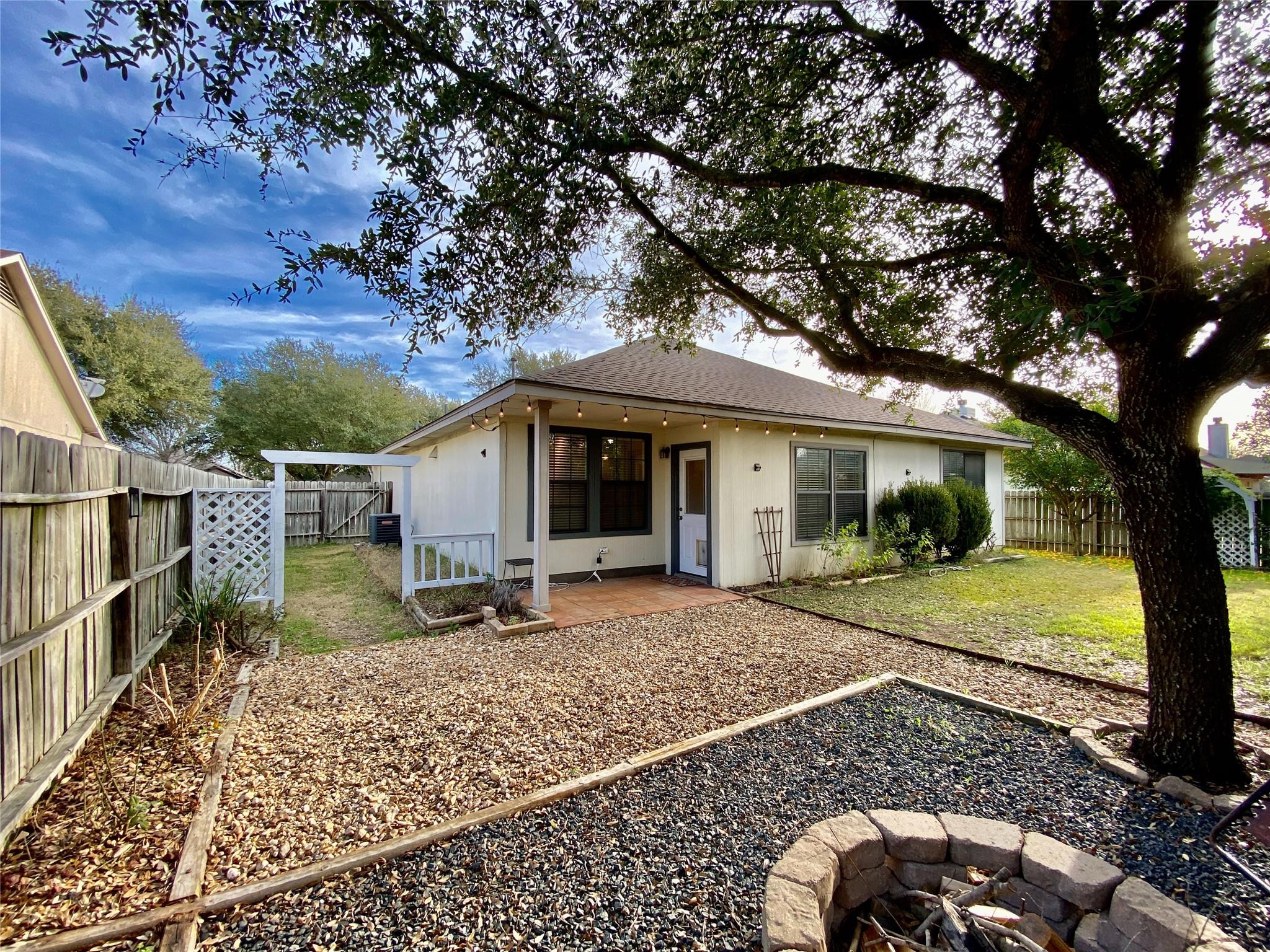 140 Llama Loop, Kyle, TX 78640