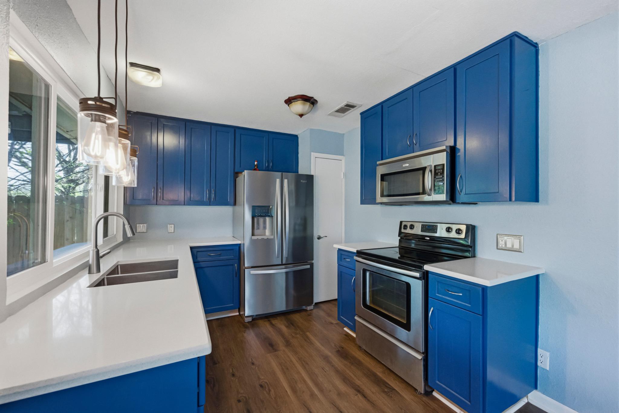 313 Blackberry Dr, Austin, TX 78745