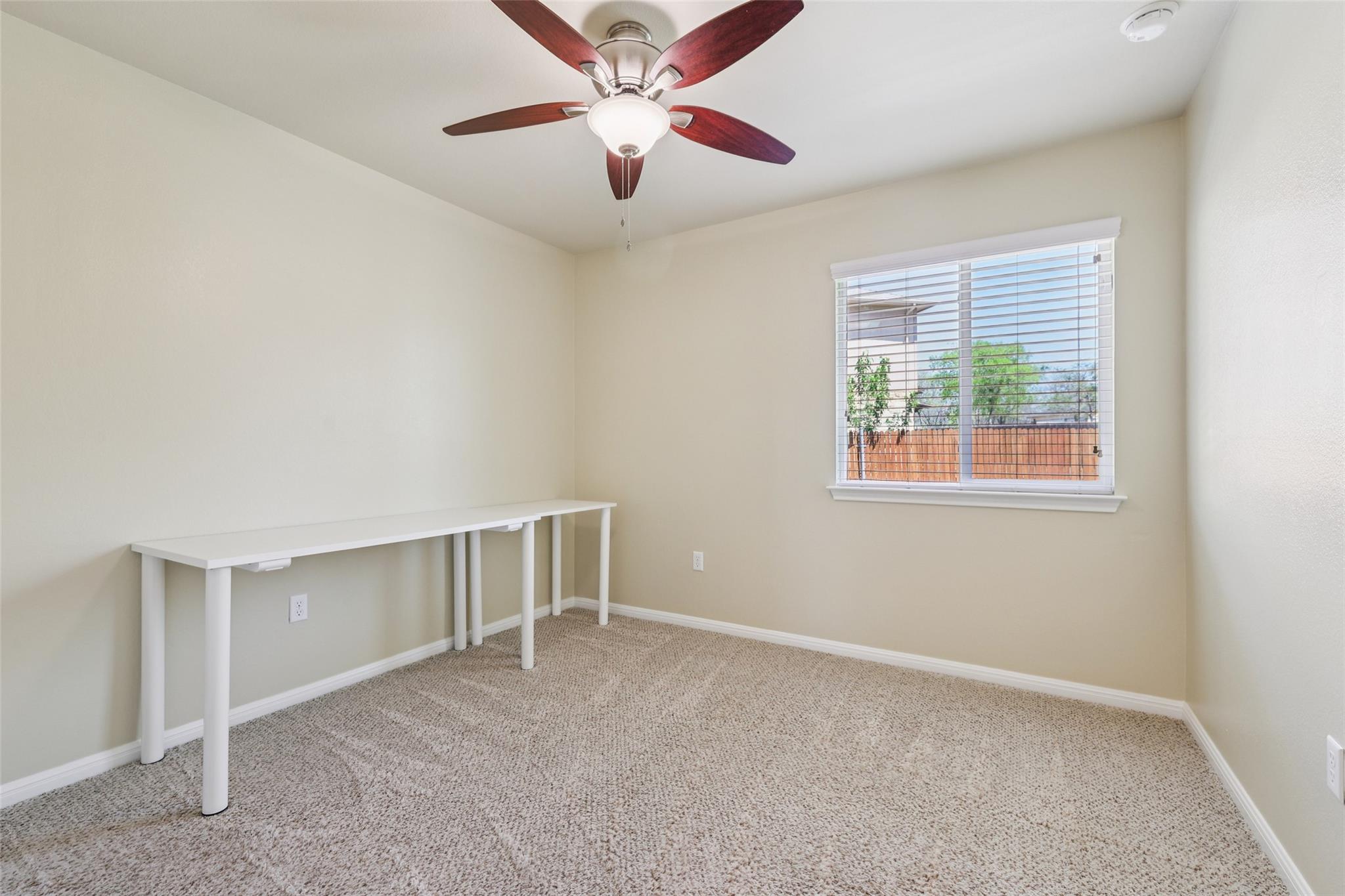 180 Chickadee Cv, Kyle, TX 78640