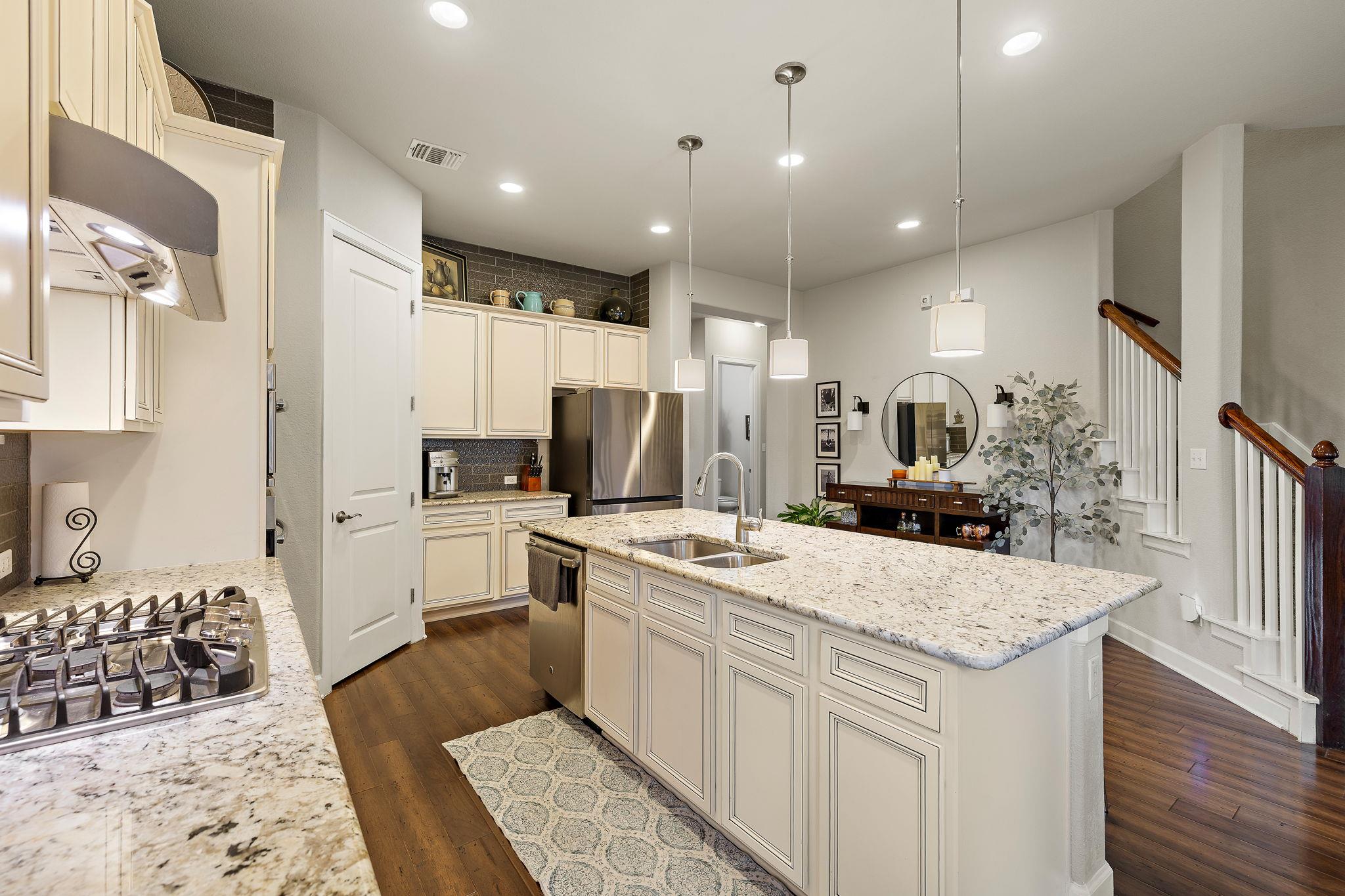 2904 Santa Rosita Dr, Round Rock, TX 78665