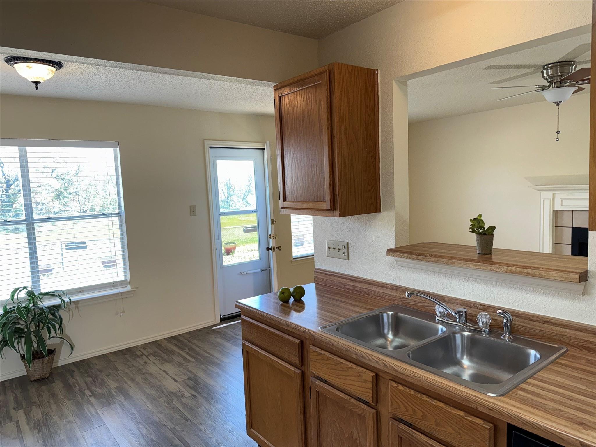 6109 Parkwood Dr # A, Austin, TX 78735