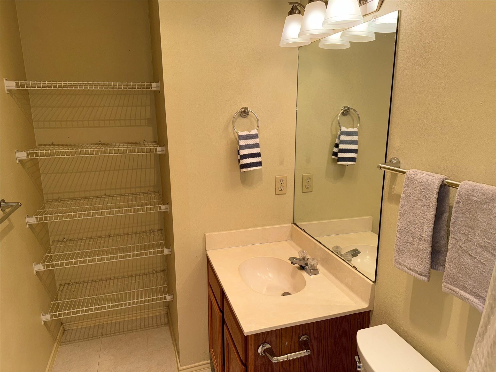 6109 Parkwood Dr # A, Austin, TX 78735