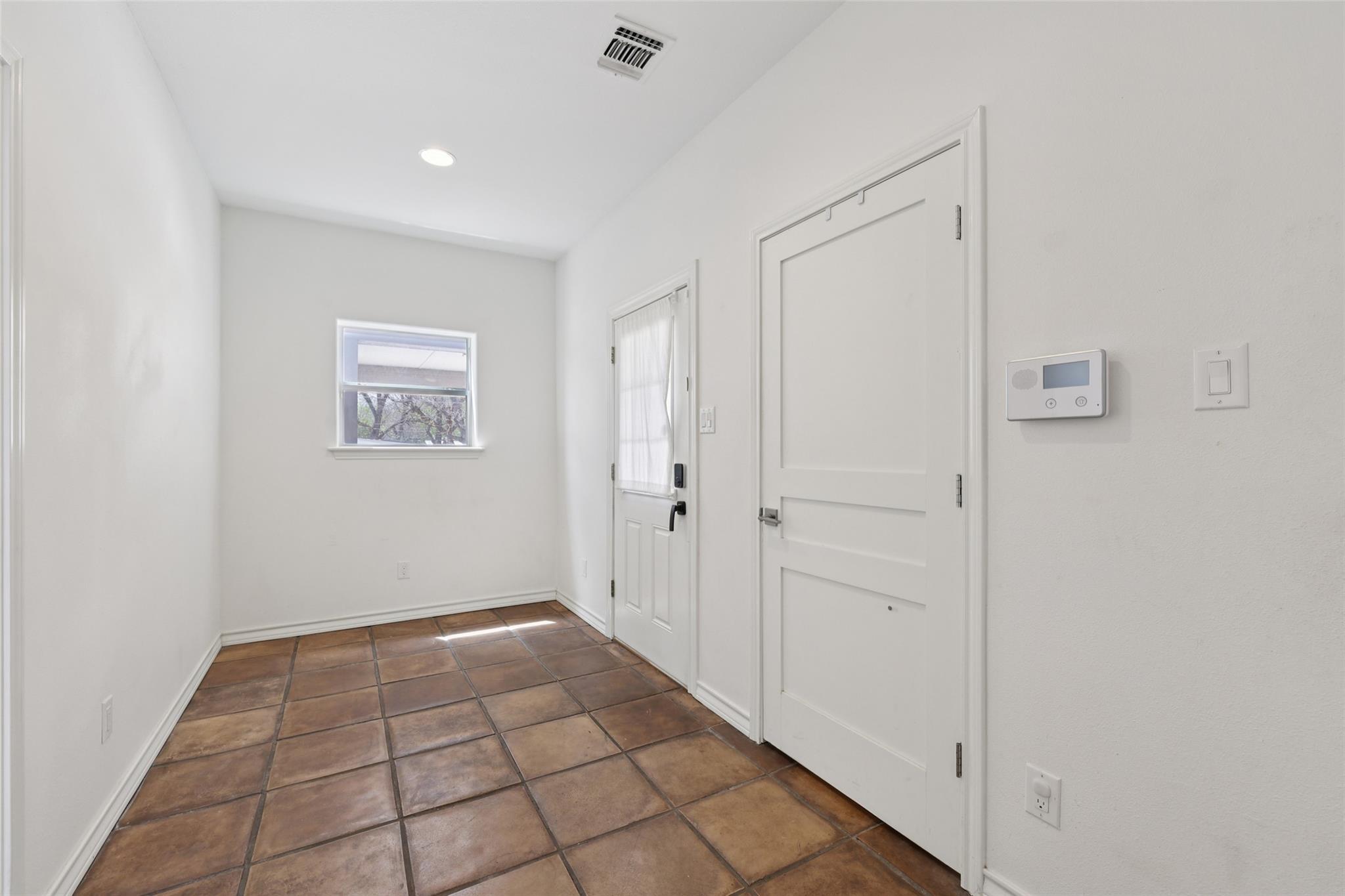 418 W Holland St, San Marcos, TX 78666