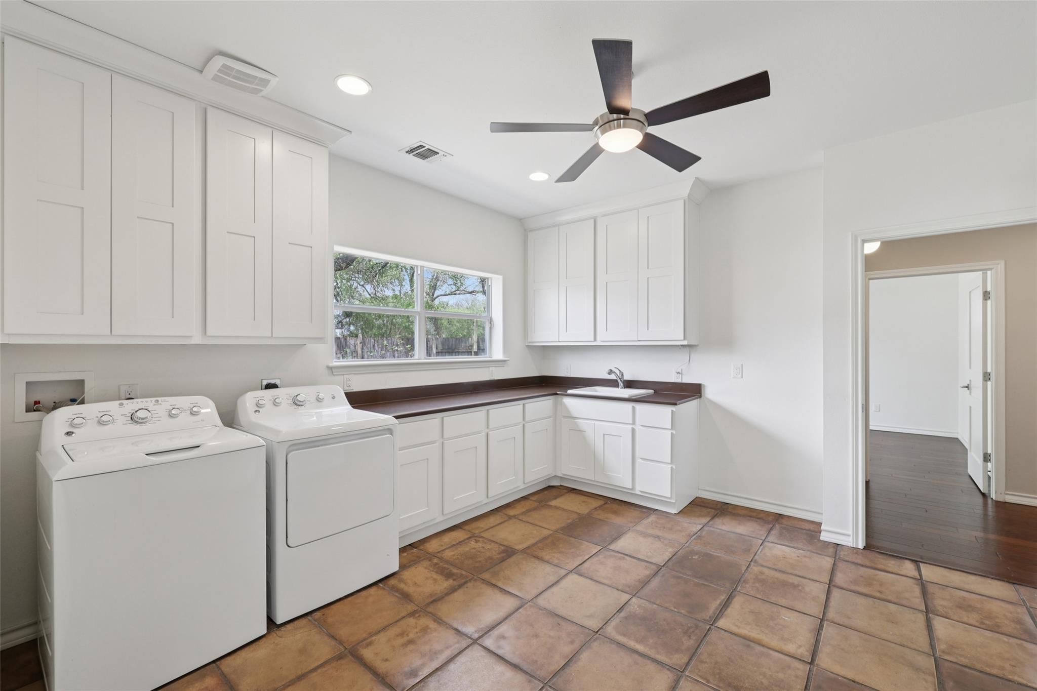 418 W Holland St, San Marcos, TX 78666