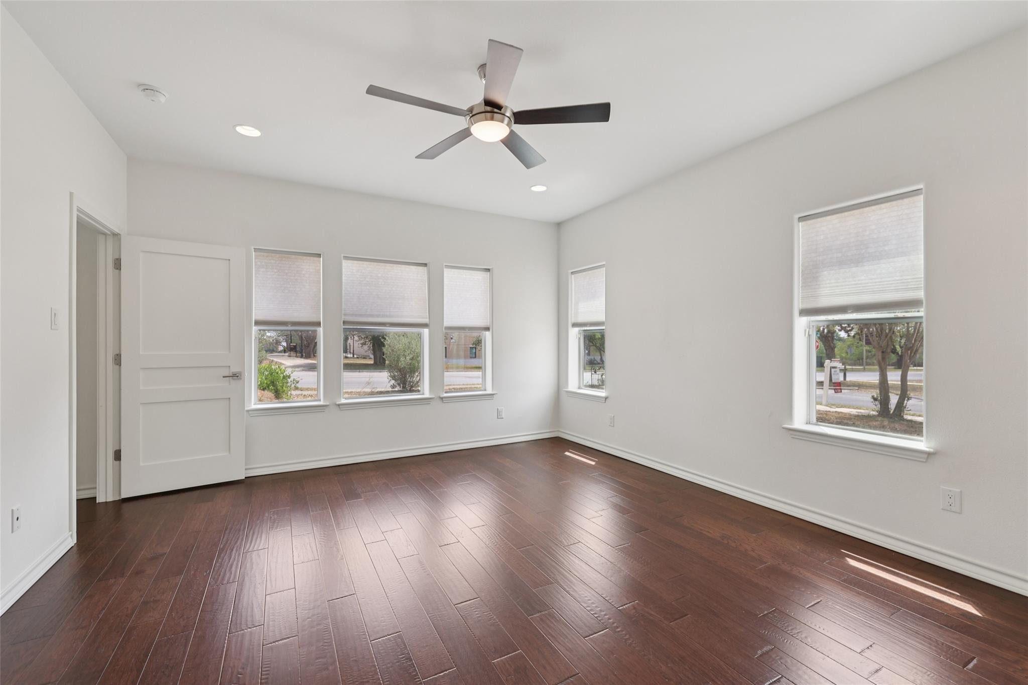 418 W Holland St, San Marcos, TX 78666