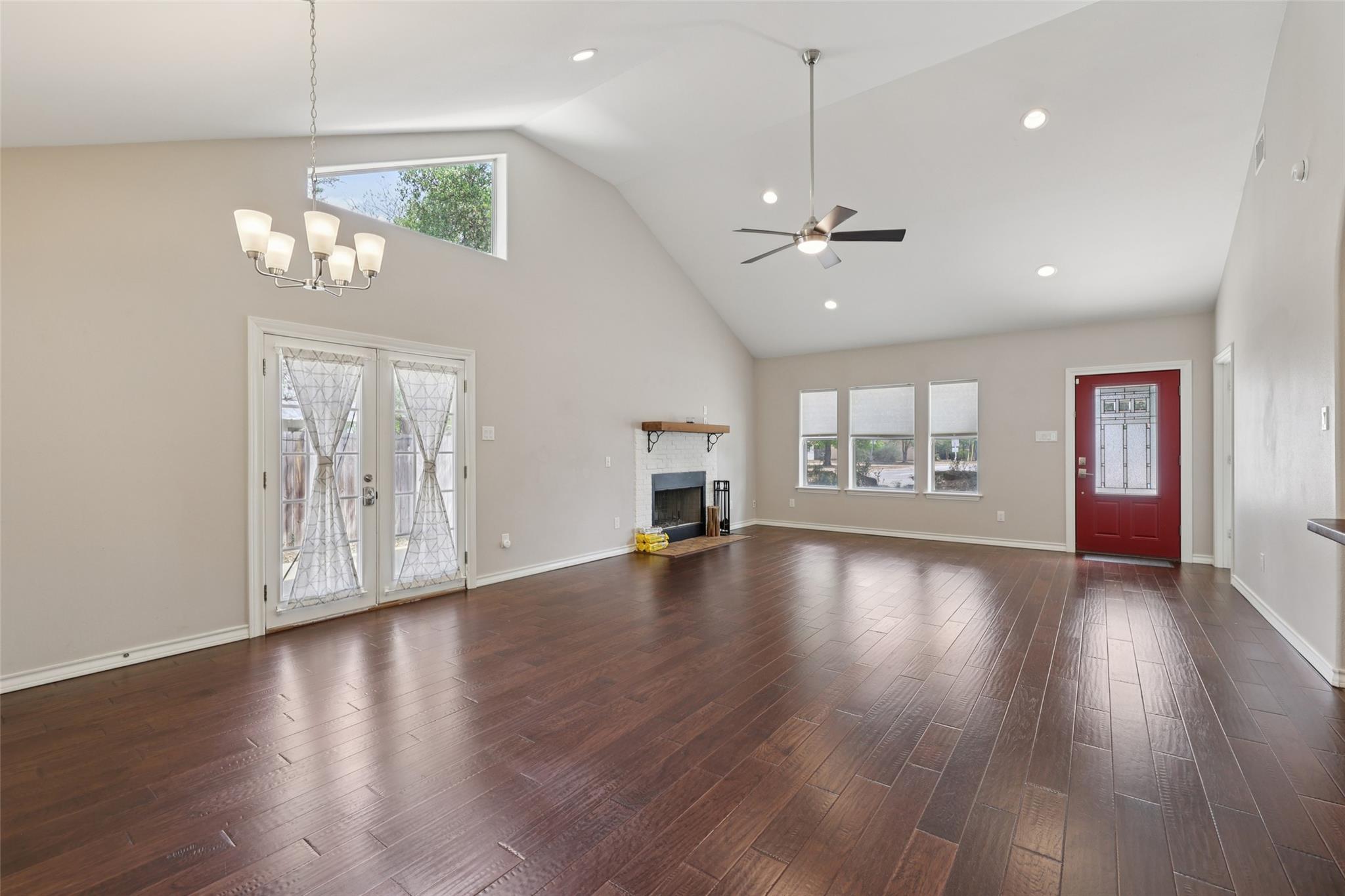 418 W Holland St, San Marcos, TX 78666