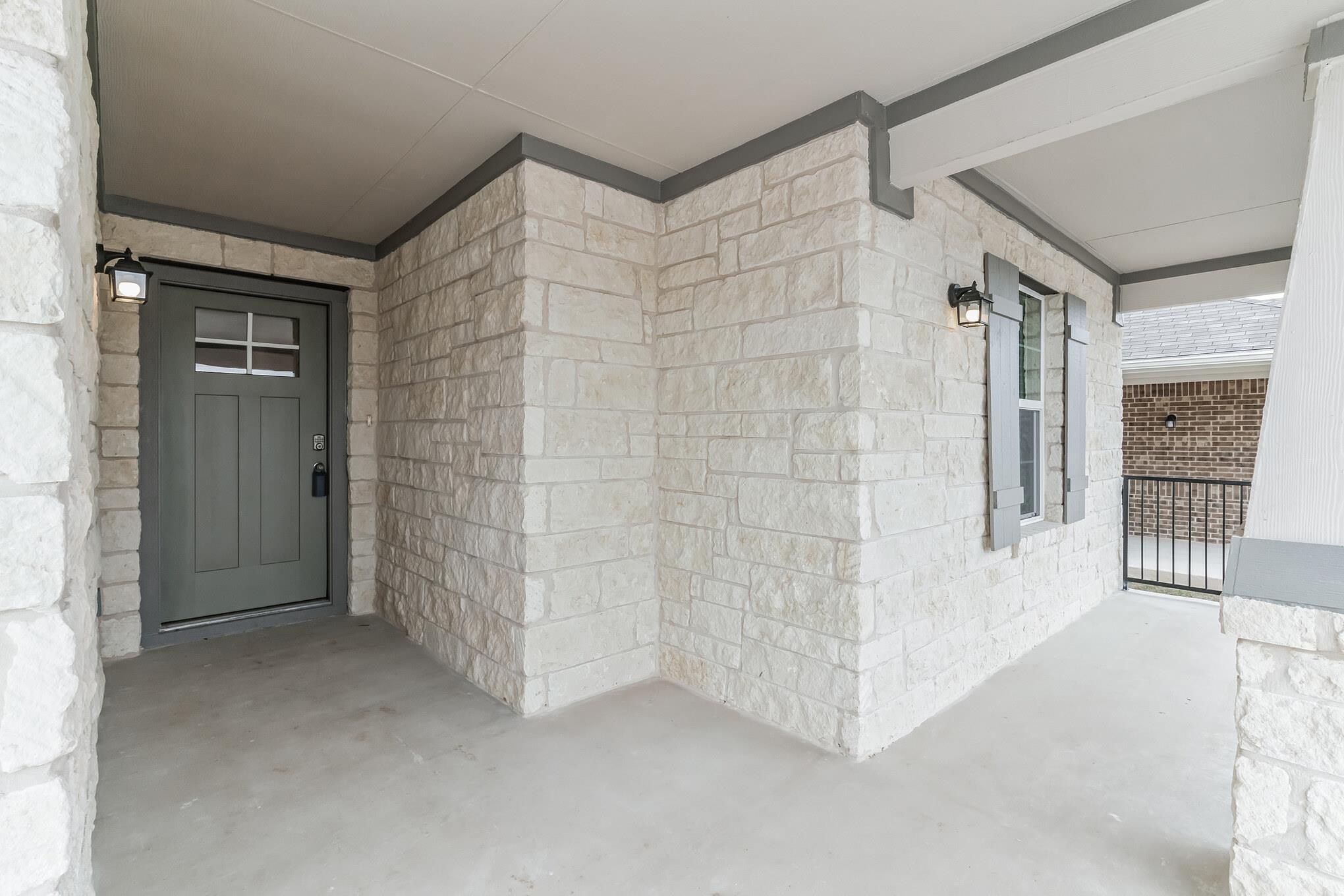 309 Pedernales Ln, Hutto, TX 78634