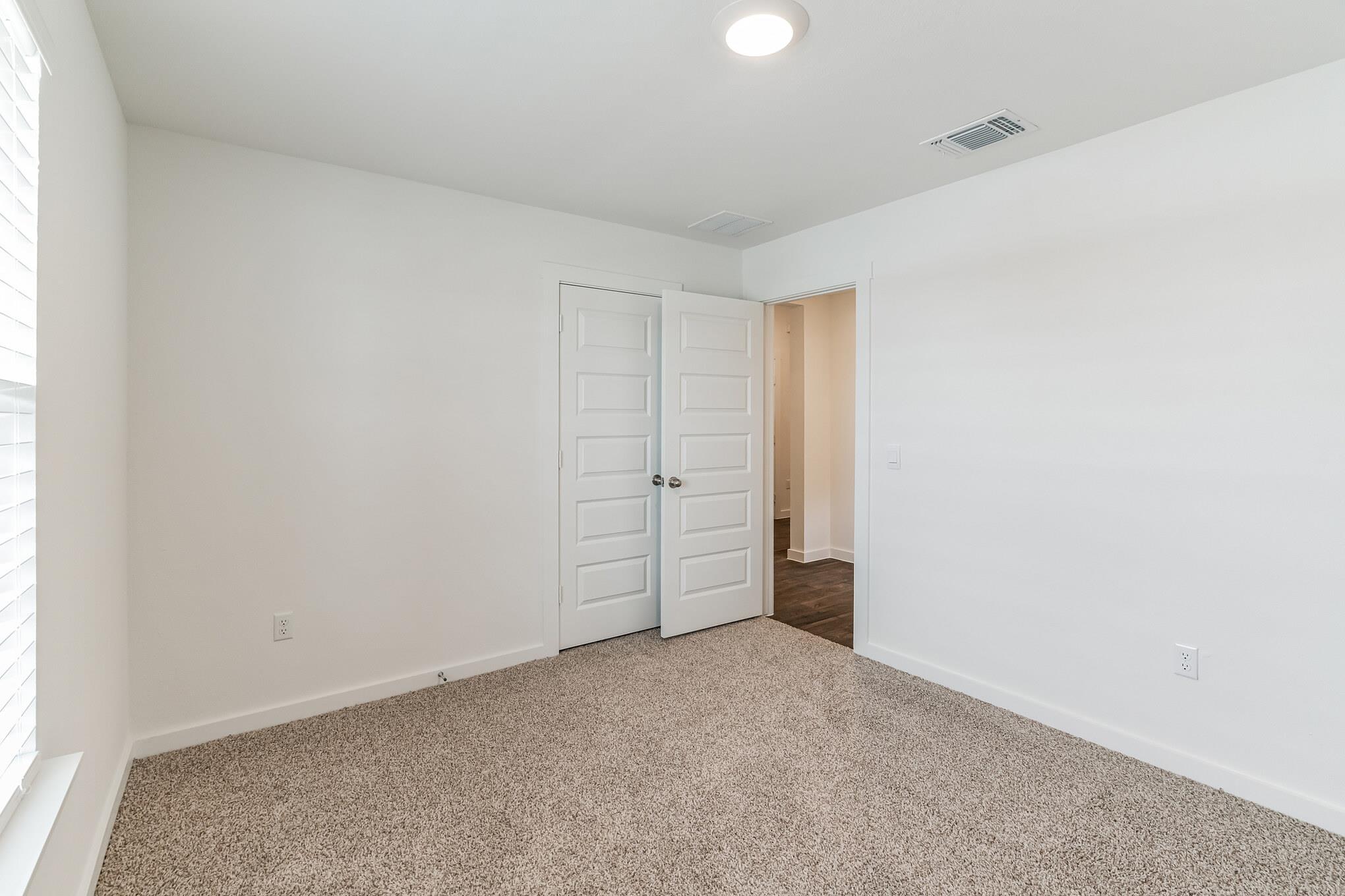 309 Pedernales Ln, Hutto, TX 78634