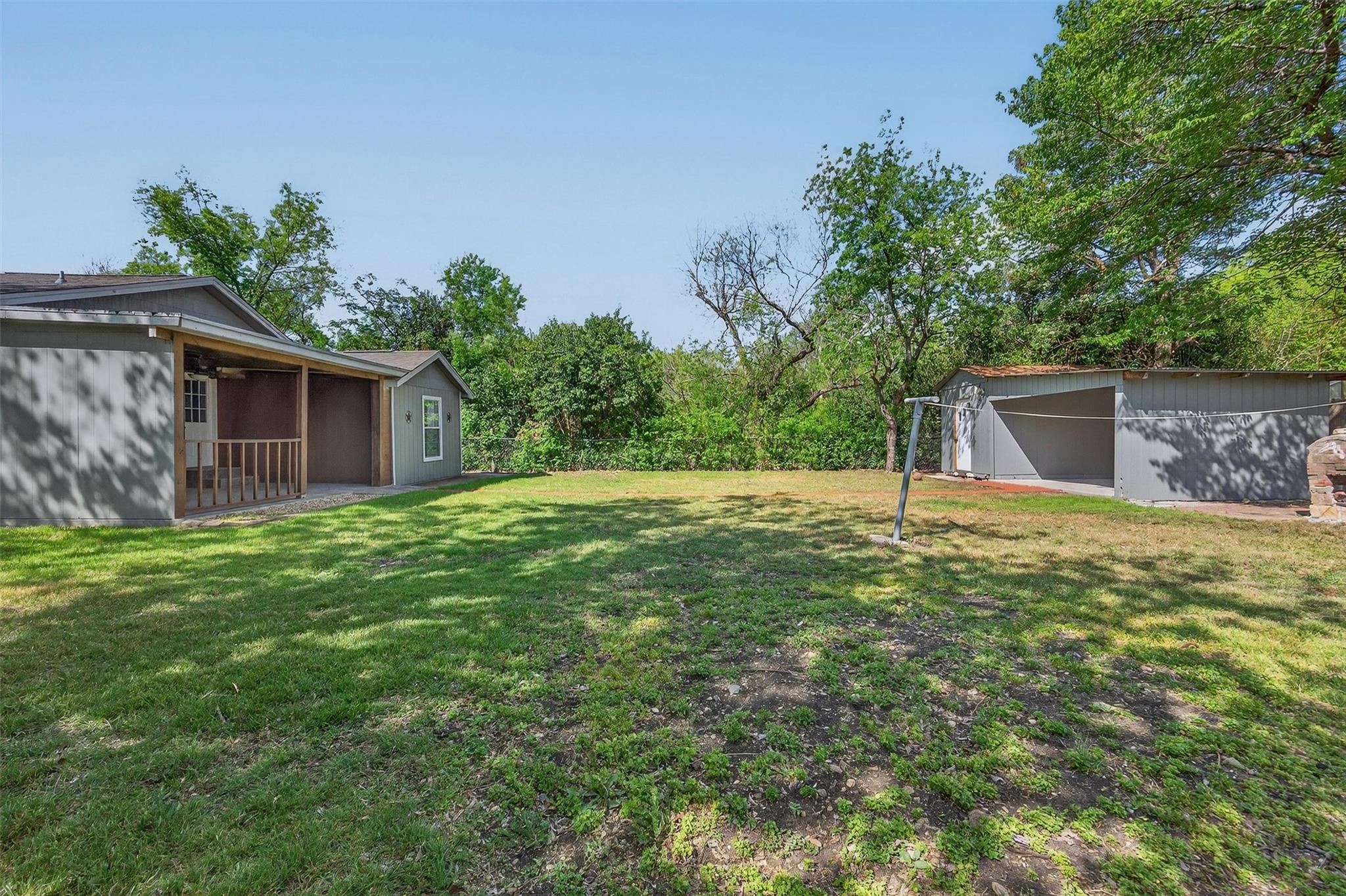 204 Taylor St, Hutto, TX 78634
