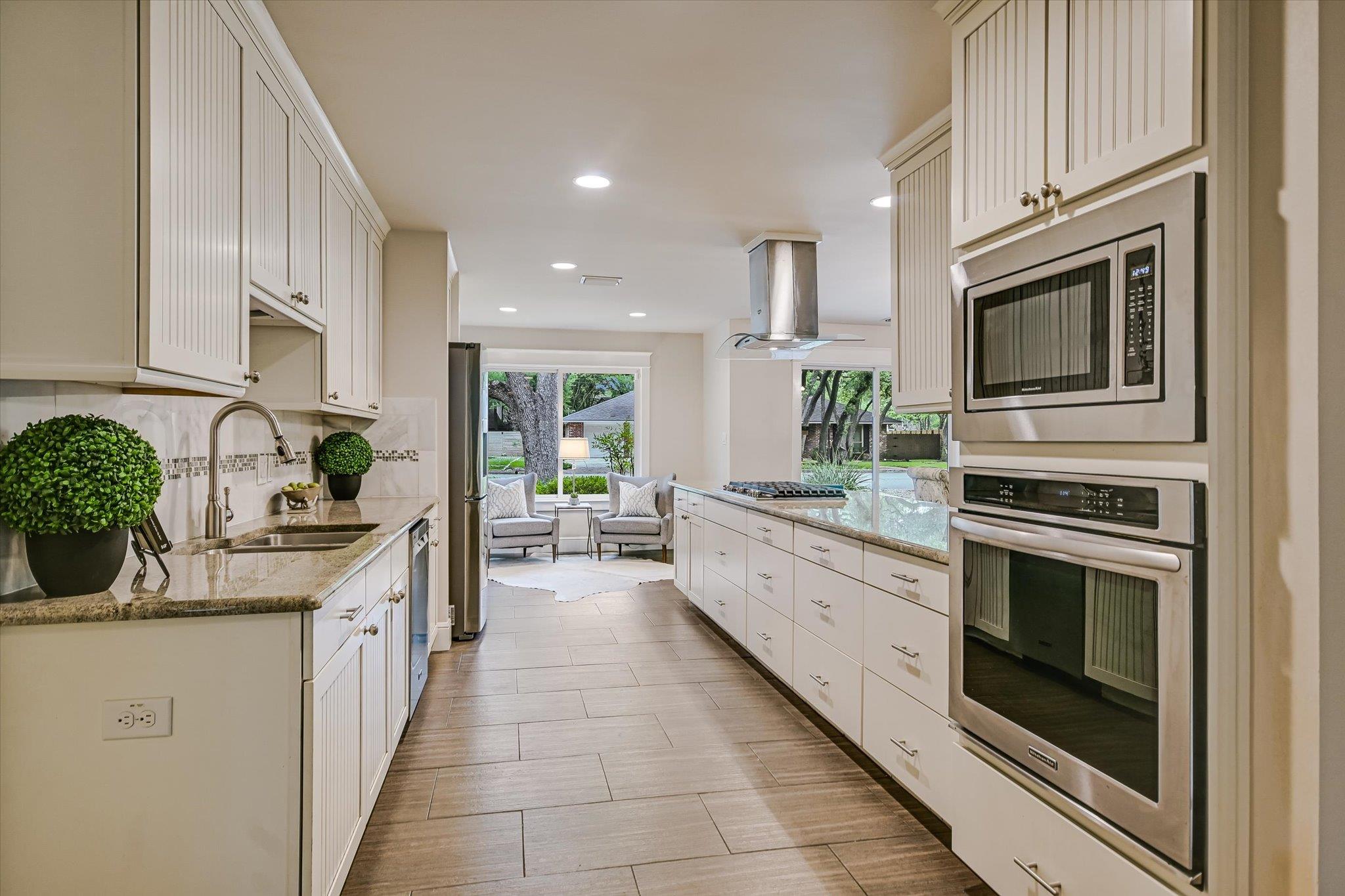 8602 Silver Ridge Dr, Austin, TX 78759