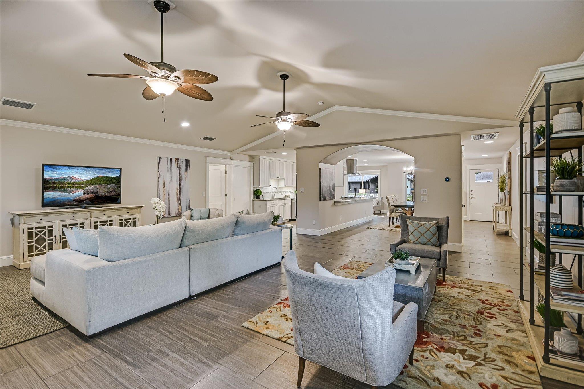 8602 Silver Ridge Dr, Austin, TX 78759