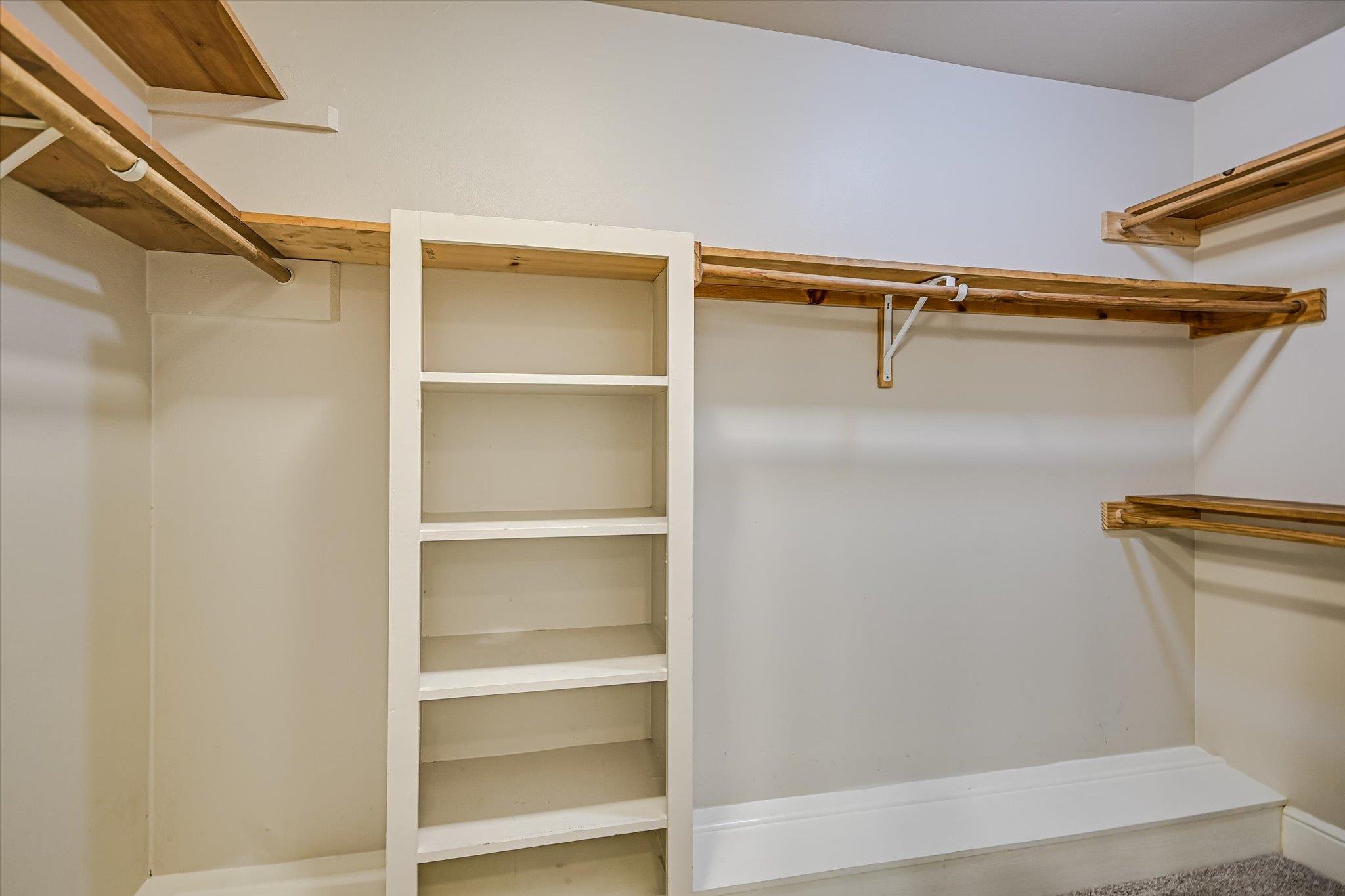 8602 Silver Ridge Dr, Austin, TX 78759