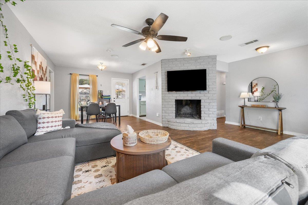 805 Wooten St, Cedar Park, TX 78613