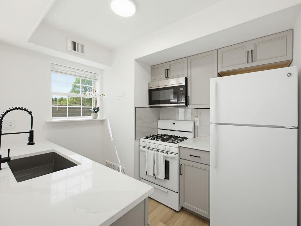 7801 Shoal Creek Blvd Blvd # 137, Austin, TX 78757