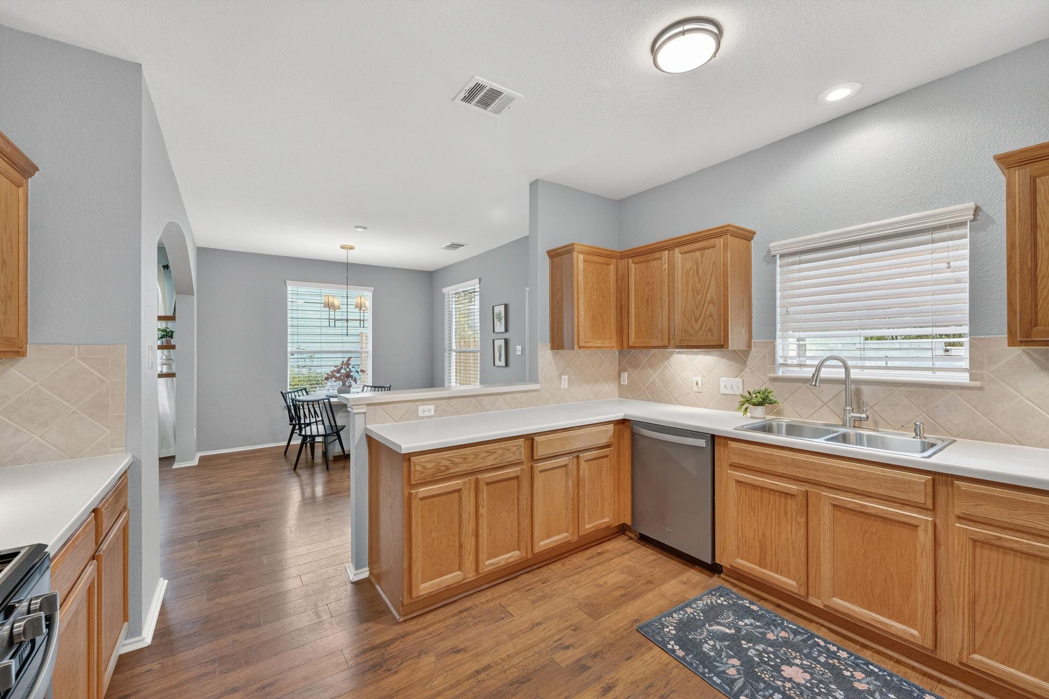 2402 Keepsake Dr, Austin, TX 78745