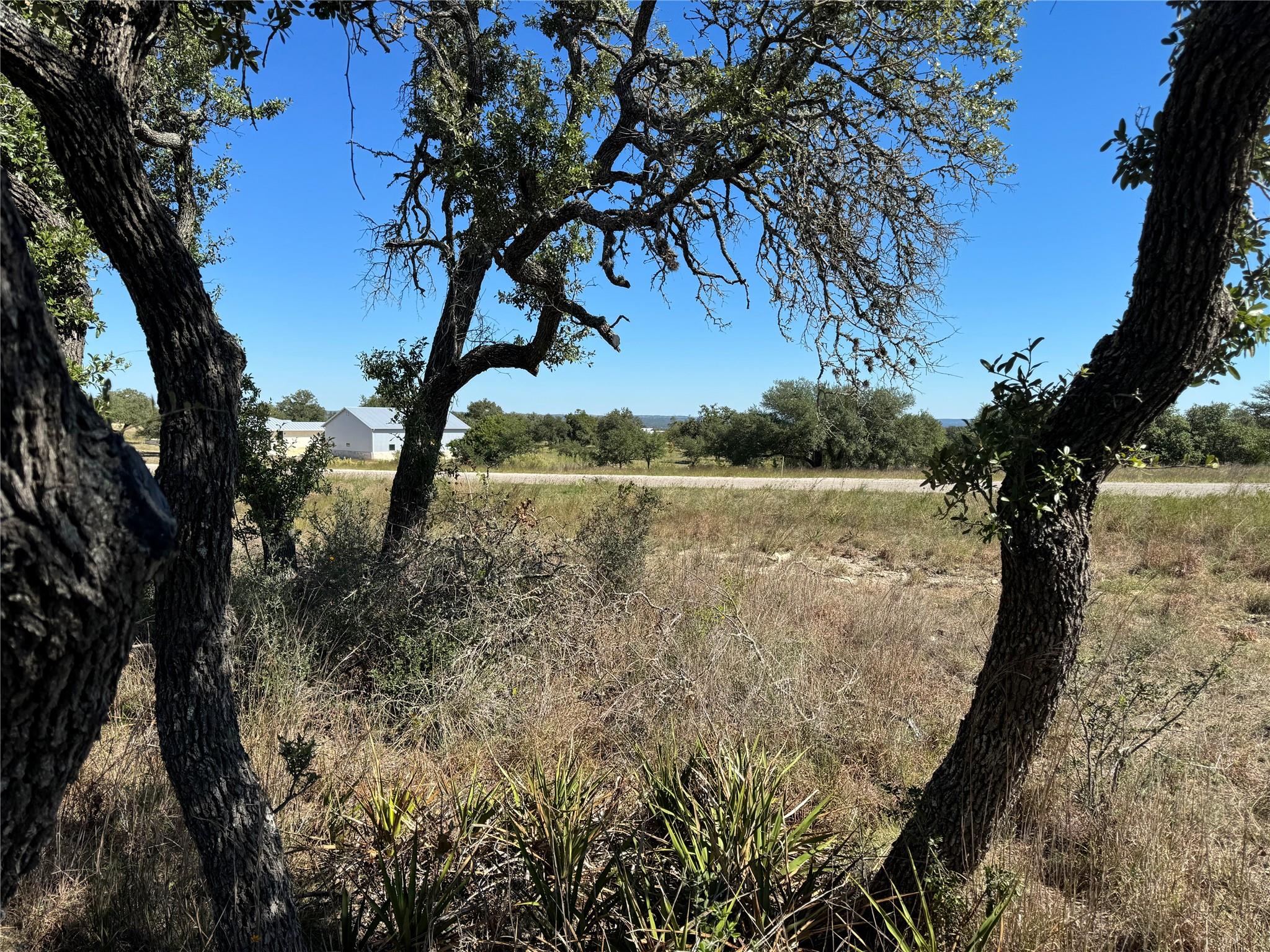 1717 Axis Cir, Fredericksburg, TX 78624