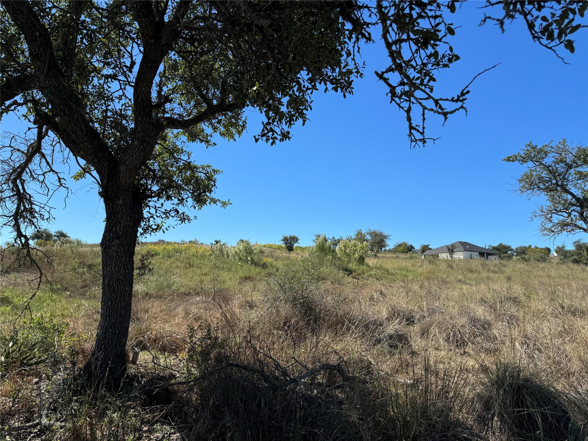 1717 Axis Cir, Fredericksburg, TX 78624