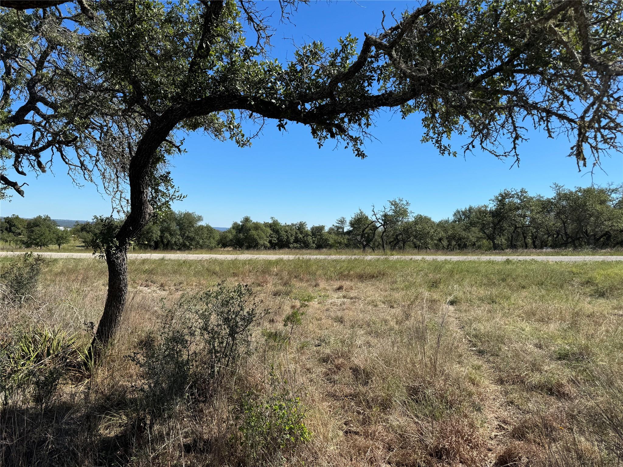 1717 Axis Cir, Fredericksburg, TX 78624