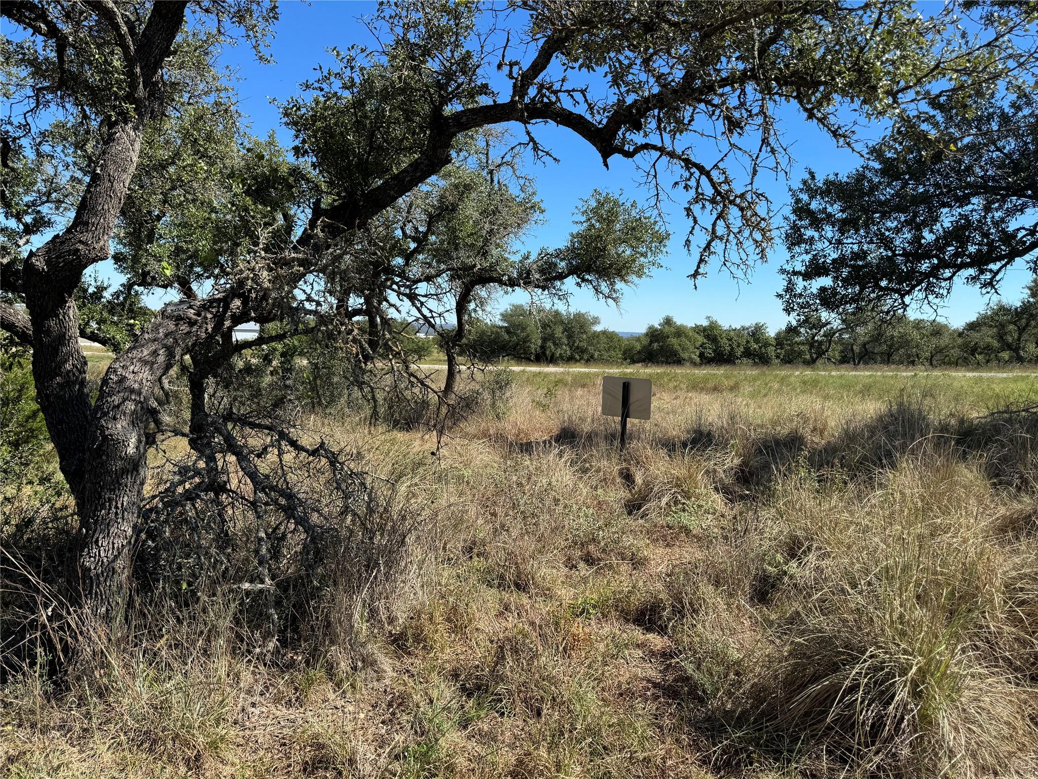 1717 Axis Cir, Fredericksburg, TX 78624