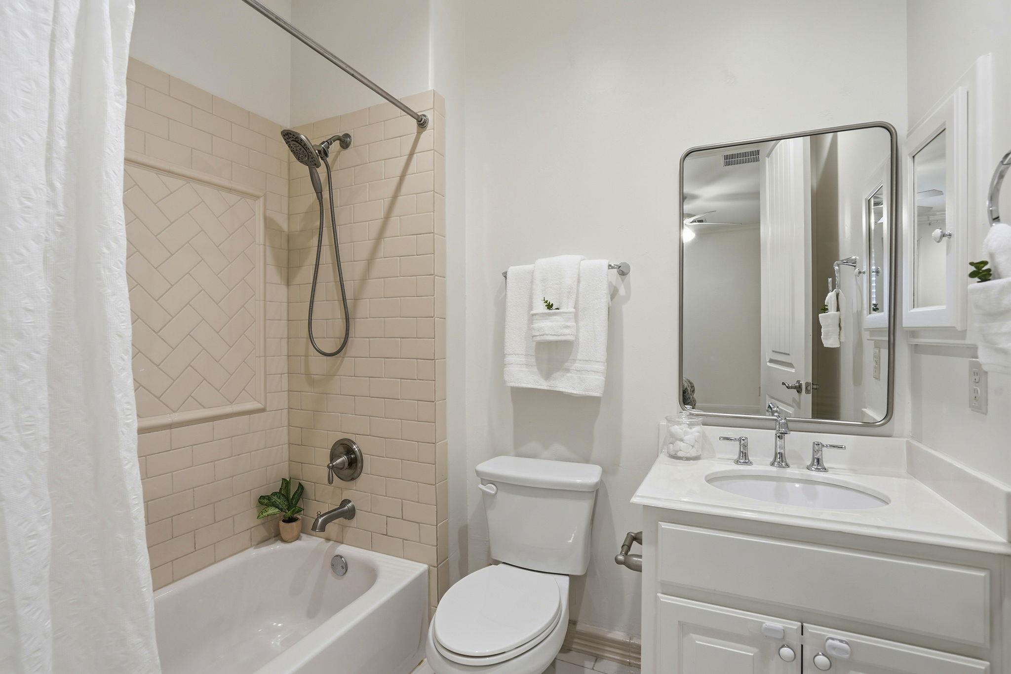 2420 Legend Trl, Leander, TX 78641